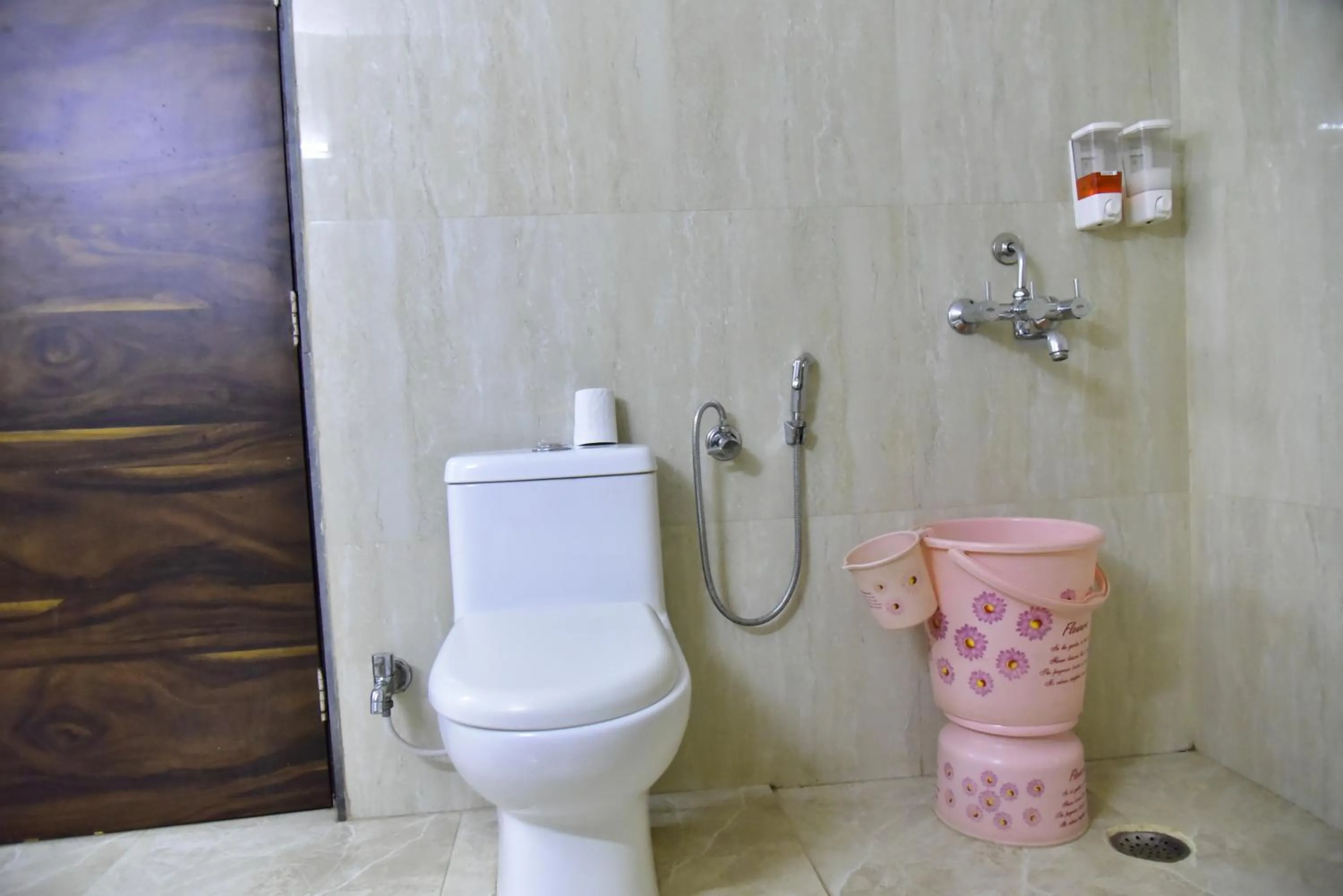 Shower in The Himalaya Park