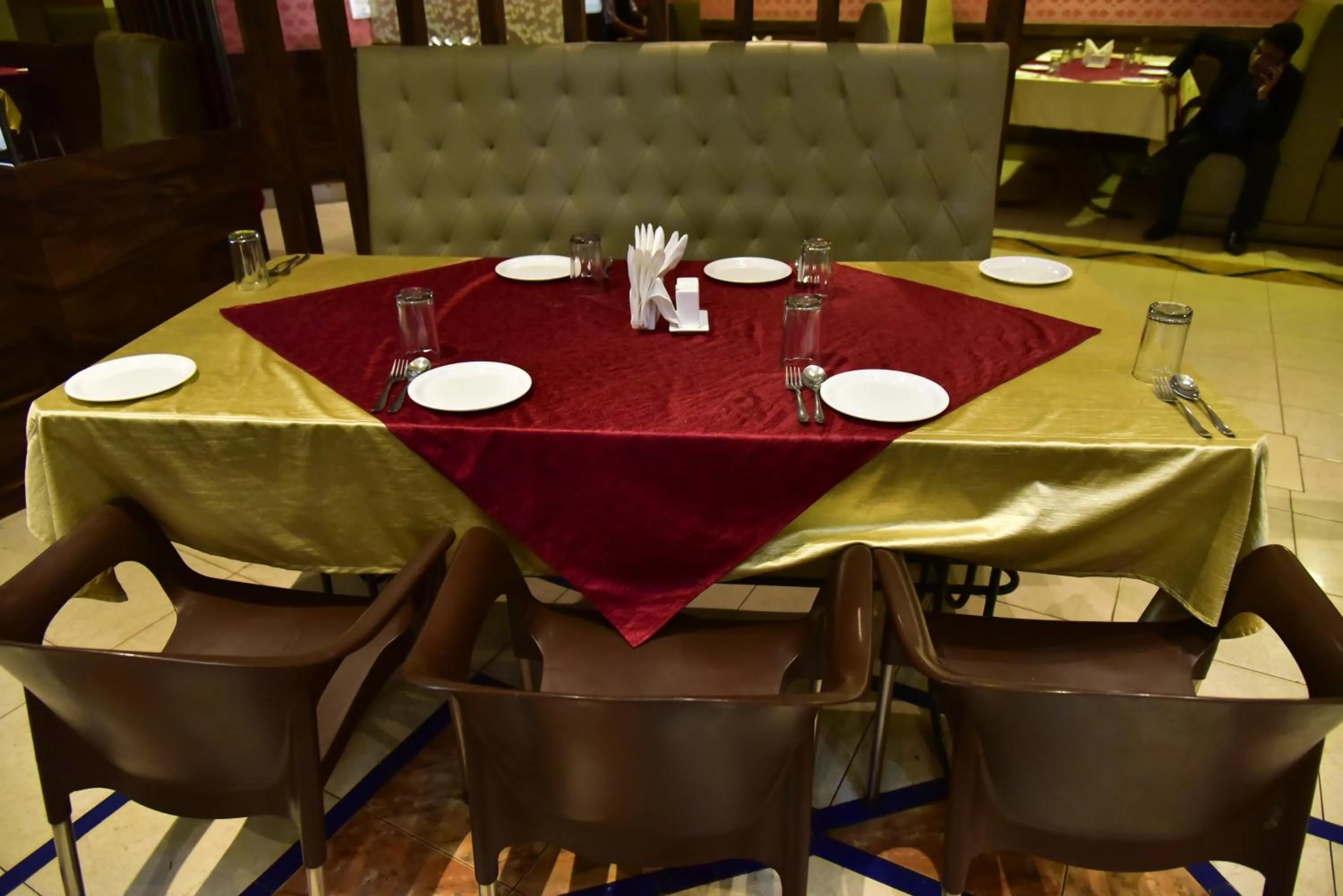 Restaurant/places to eat in The Himalaya Park