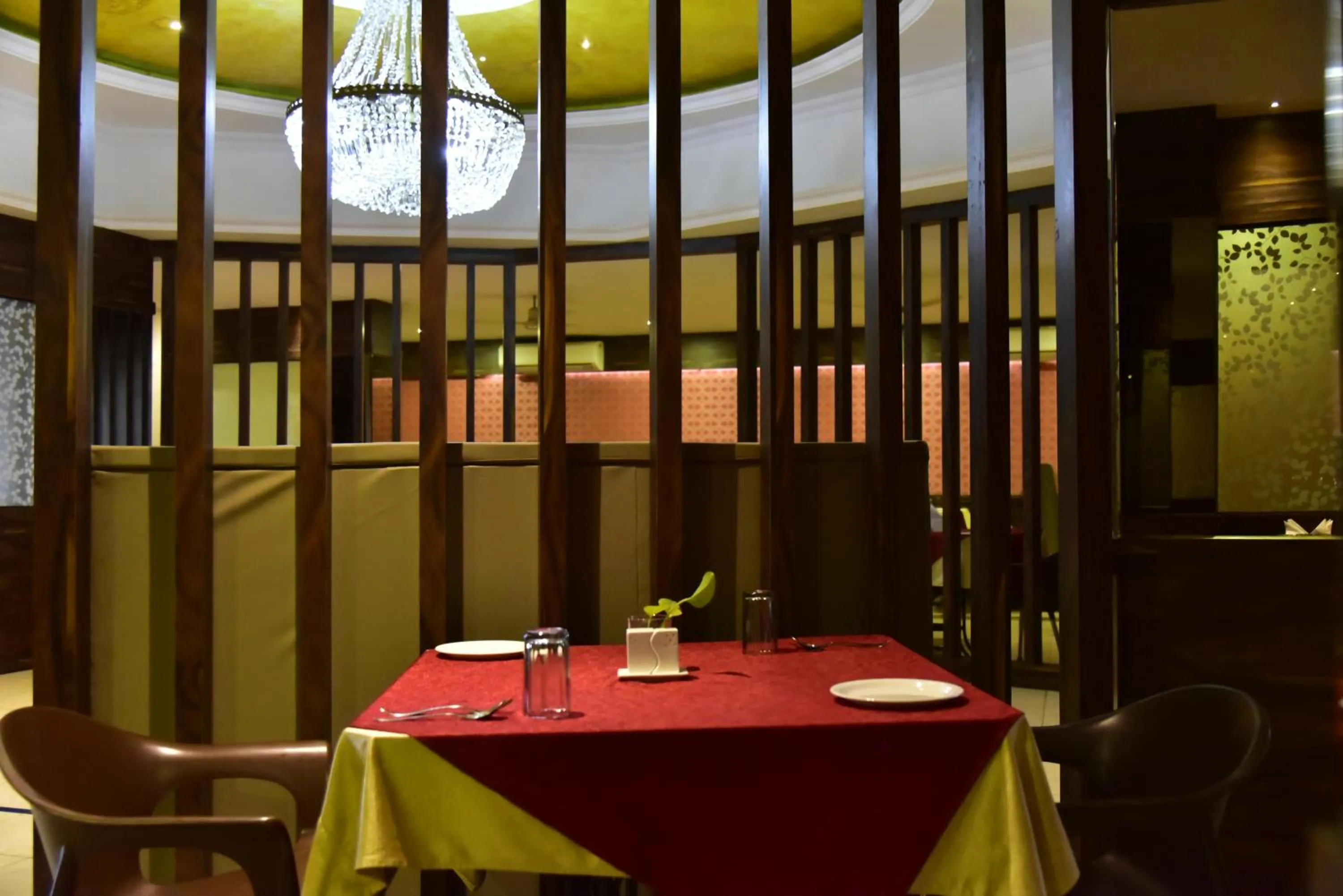 Breakfast in The Himalaya Park