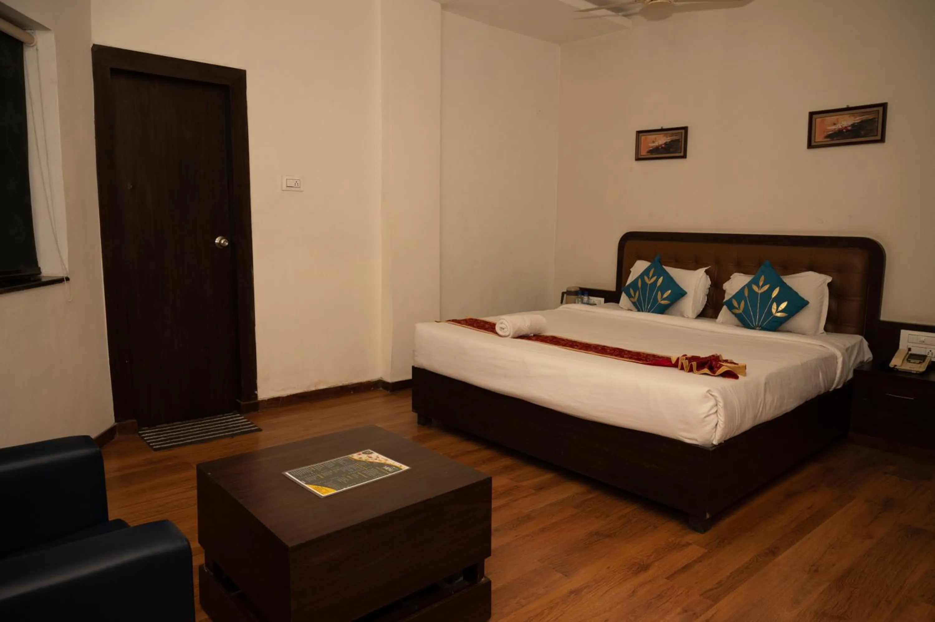 Photo of the whole room, Bed in The Himalaya Park