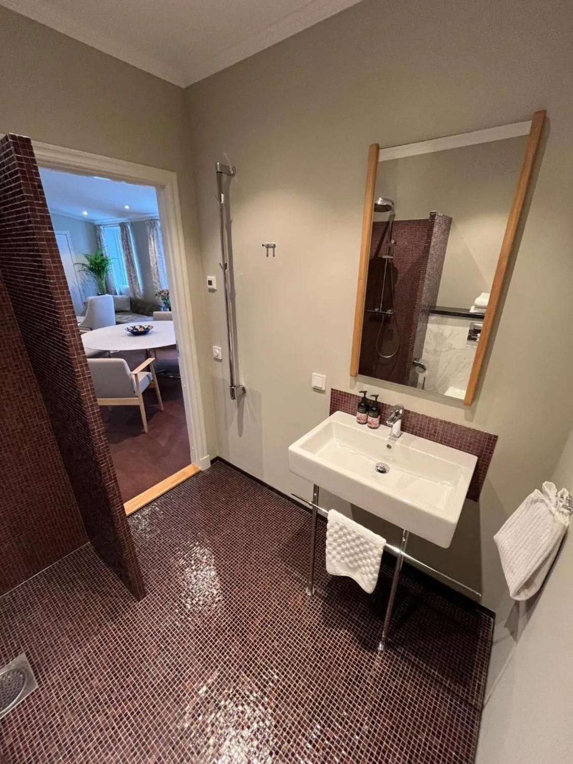 Bathroom in DA Hotel Apartments