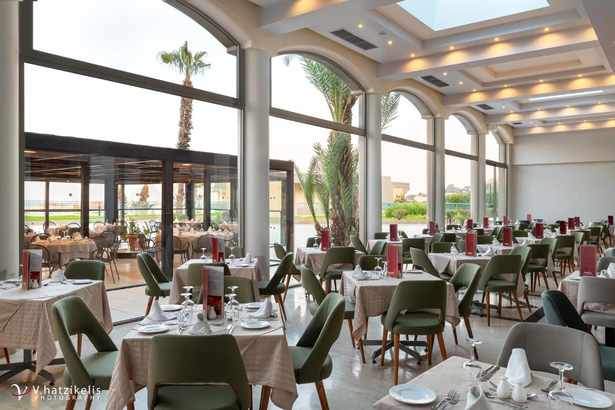Restaurant/places to eat in Kresten Palace Hotel