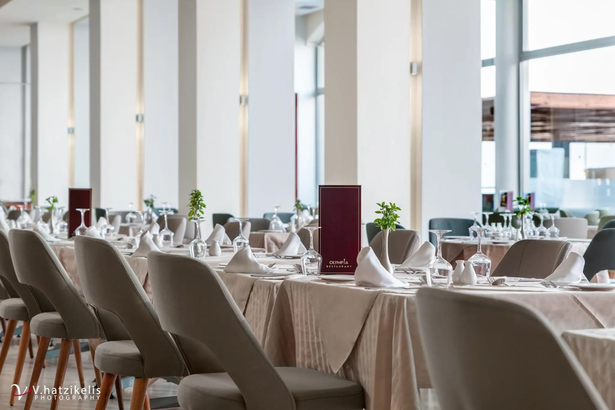 Restaurant/places to eat in Kresten Palace Hotel