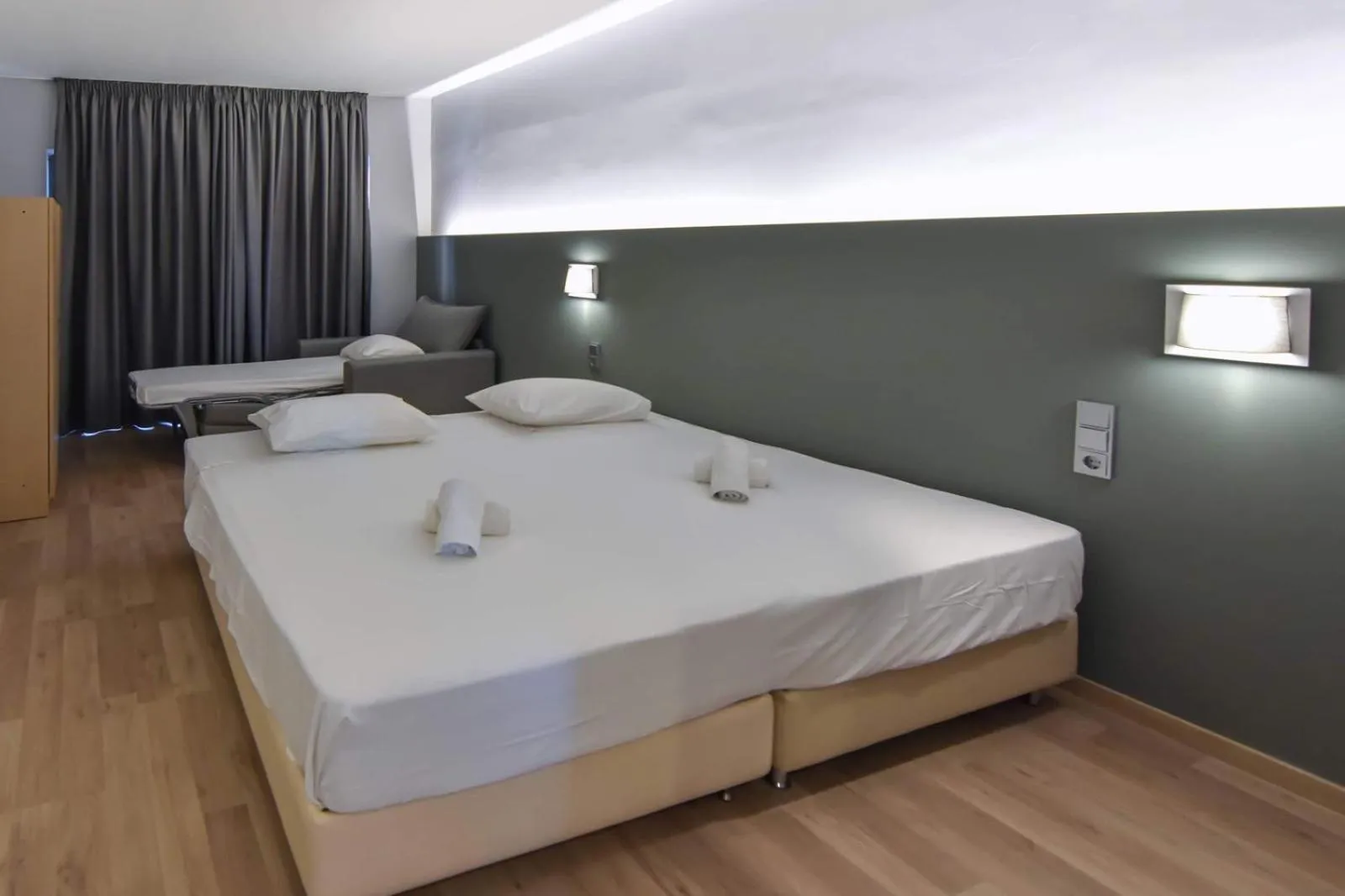 Bed in Kresten Palace Hotel