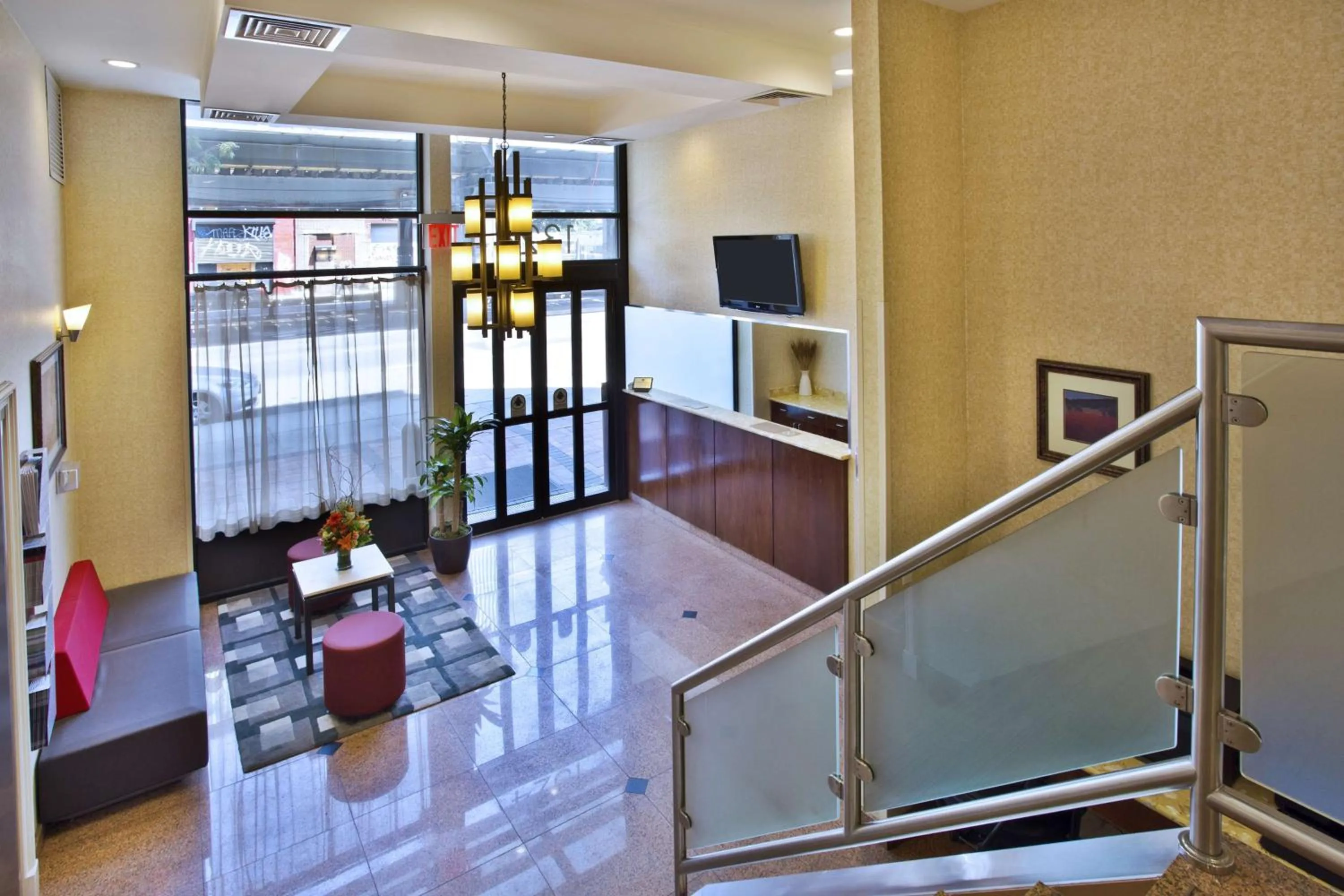 Lobby or reception in Best Western PLUS Arena Hotel