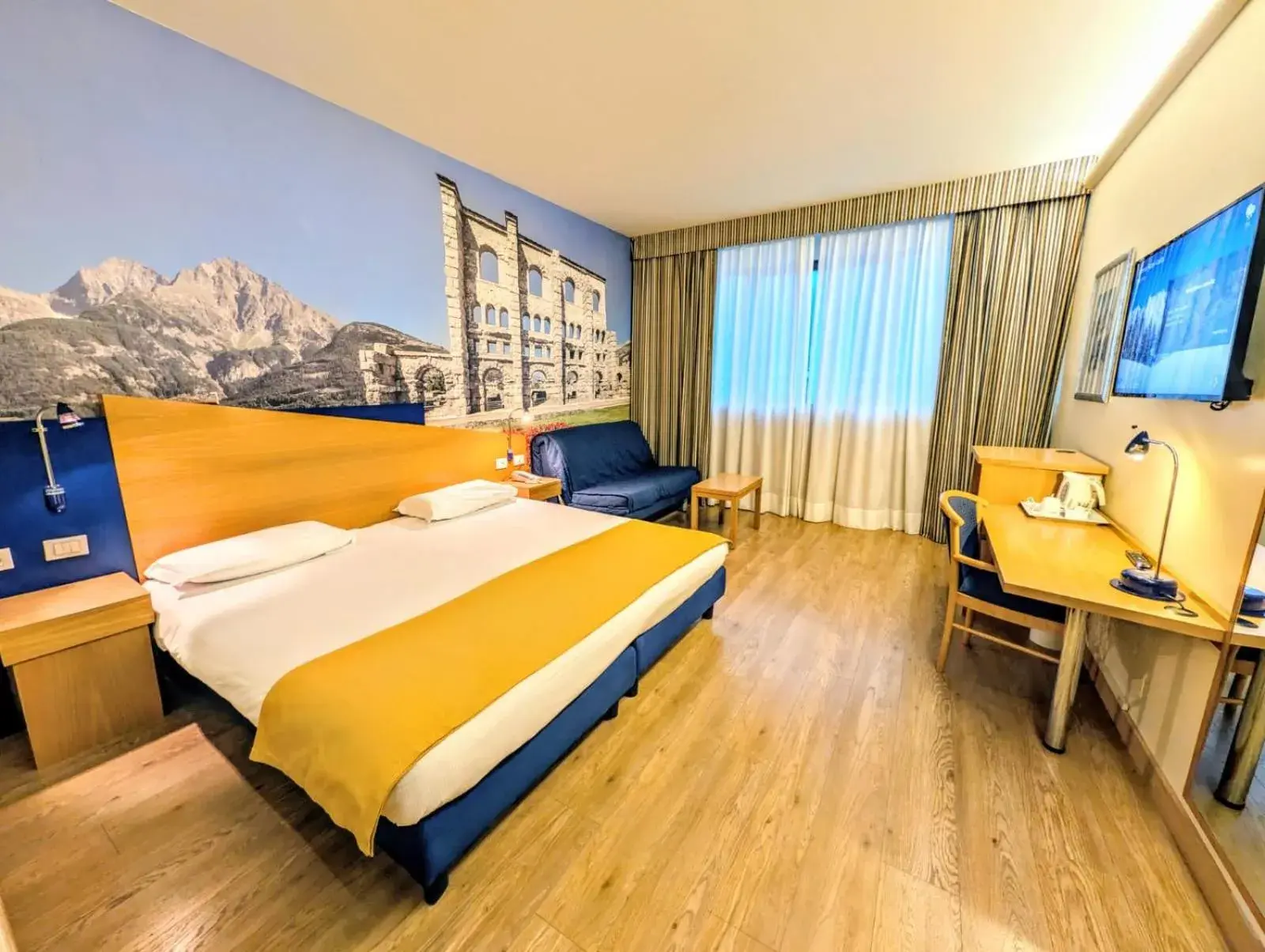 Superior Double or Twin Room in Hotel Express Aosta East Superior Double or Twin Room in Hotel Express Aosta East