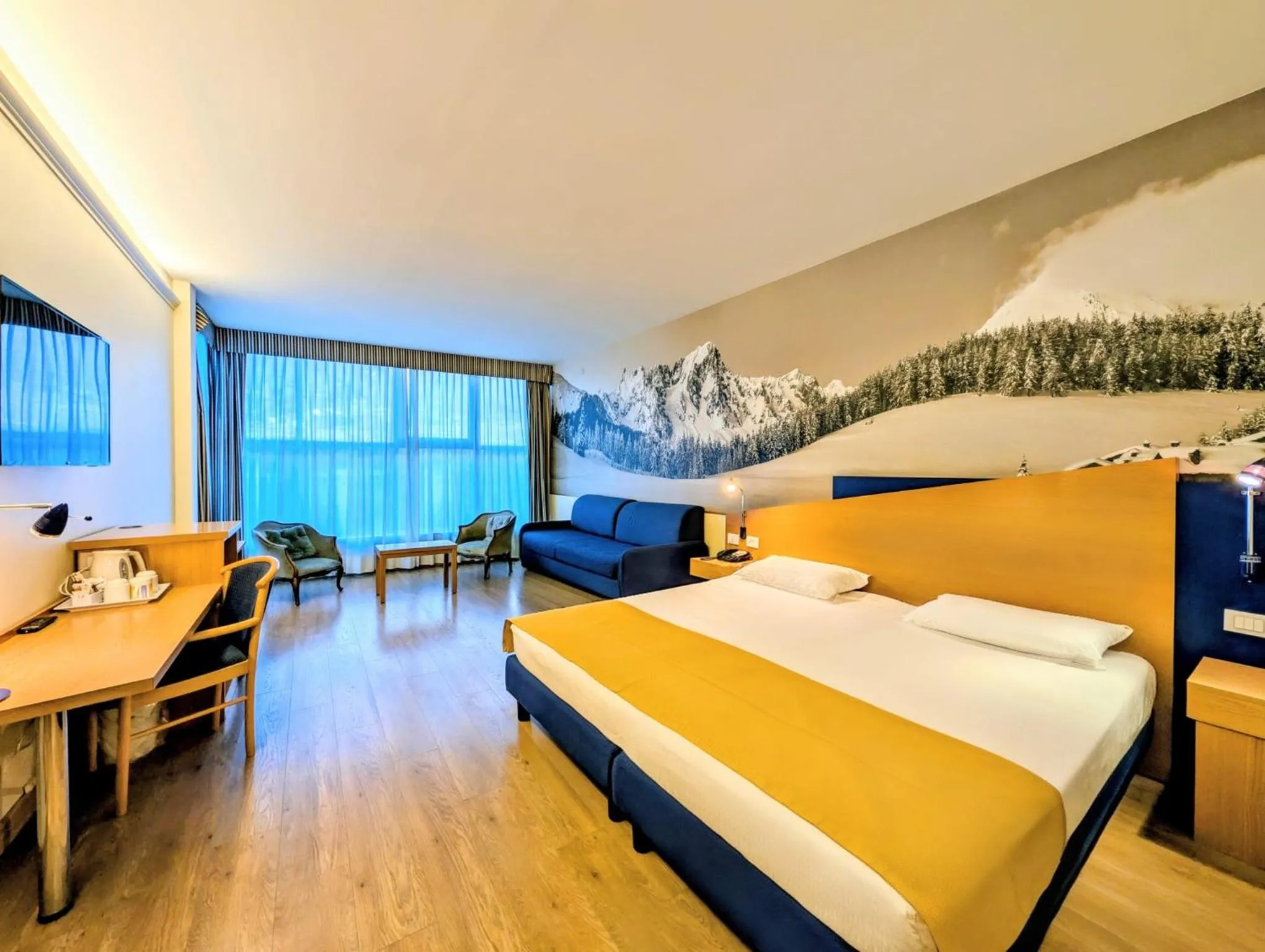 Bed in Hotel Express Aosta East