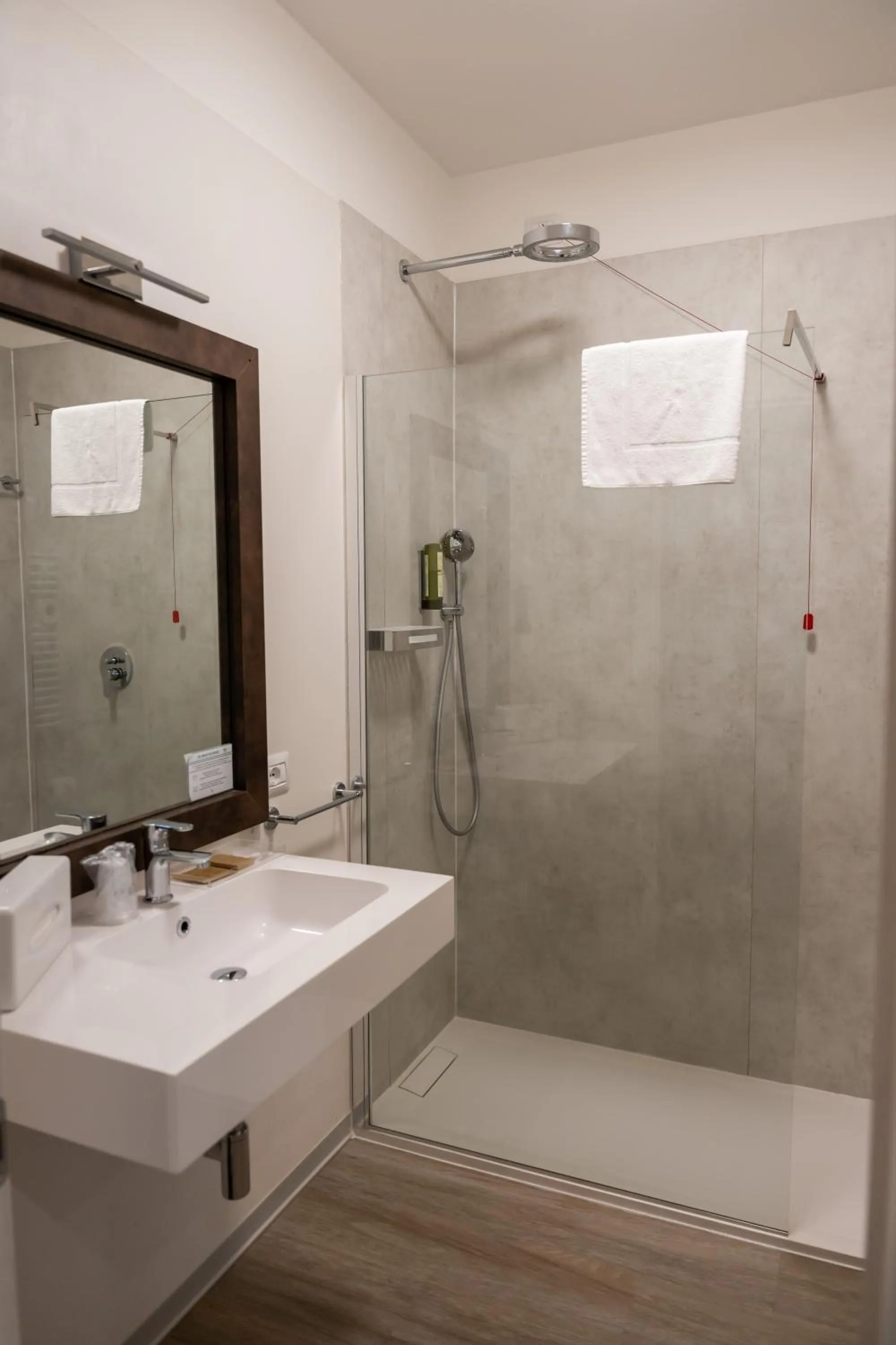 Shower in Spa Hotel Splendid Sole