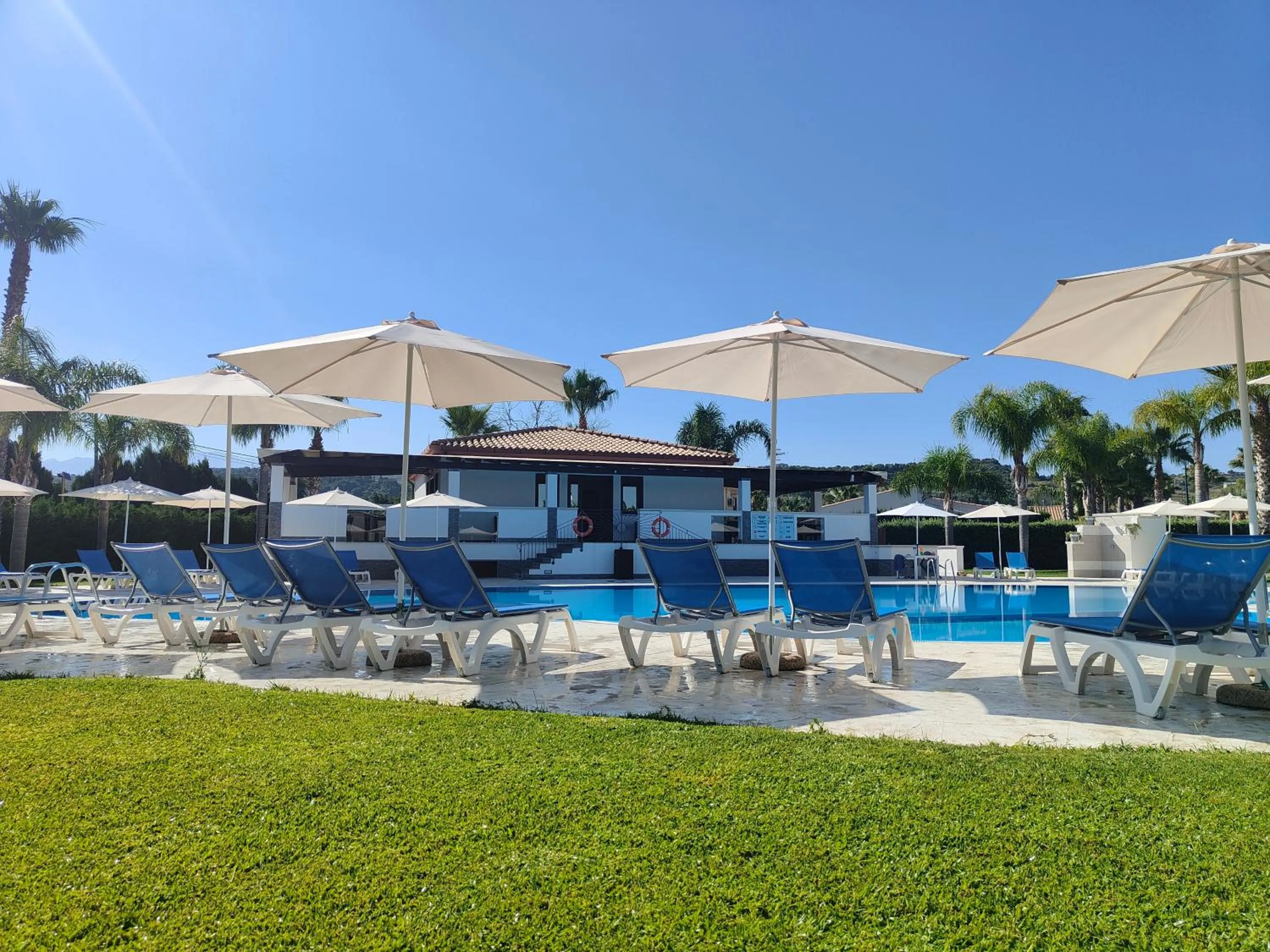 Swimming pool in Residence Hydria