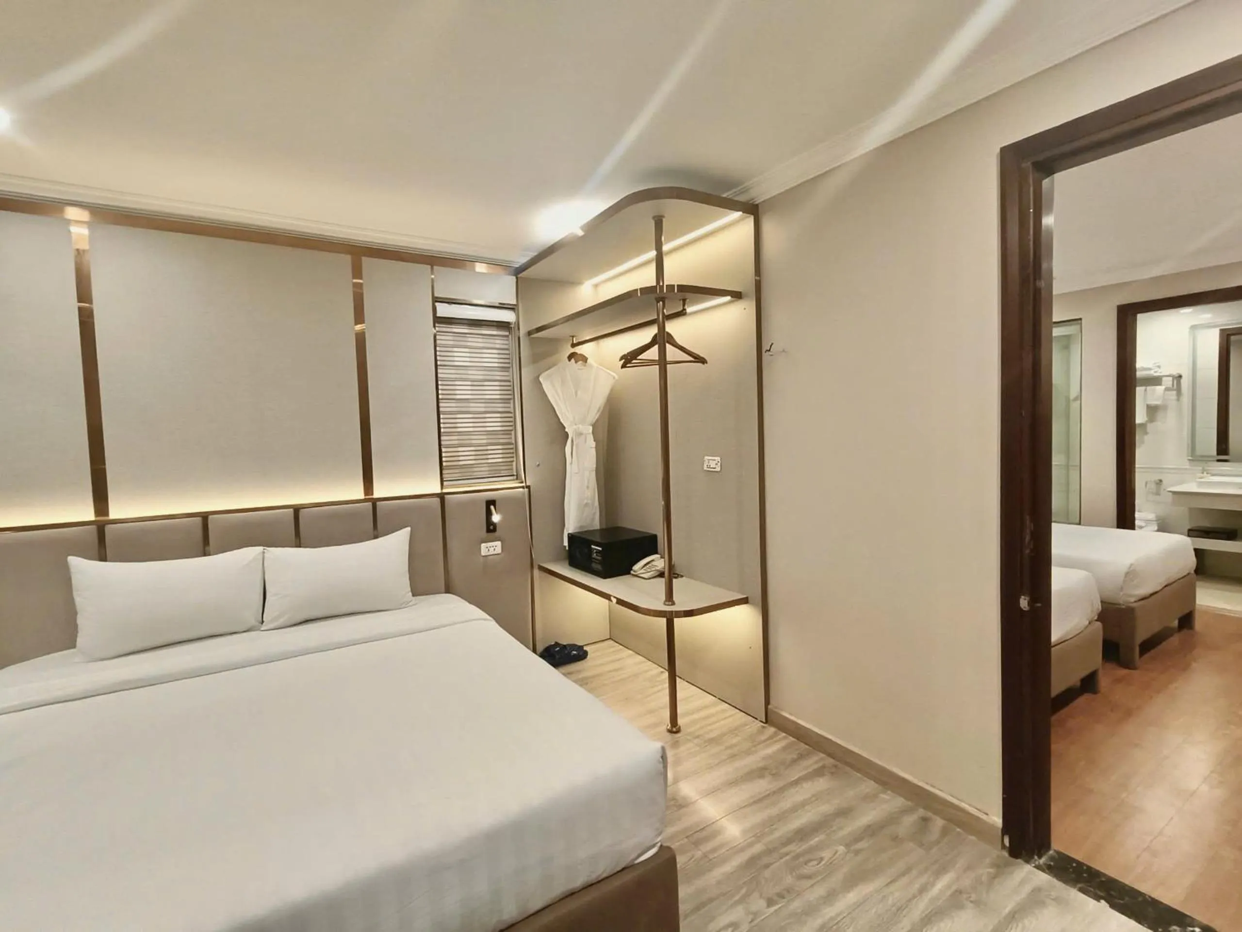 Photo of the whole room, Bed in Splendid Premium Hotel