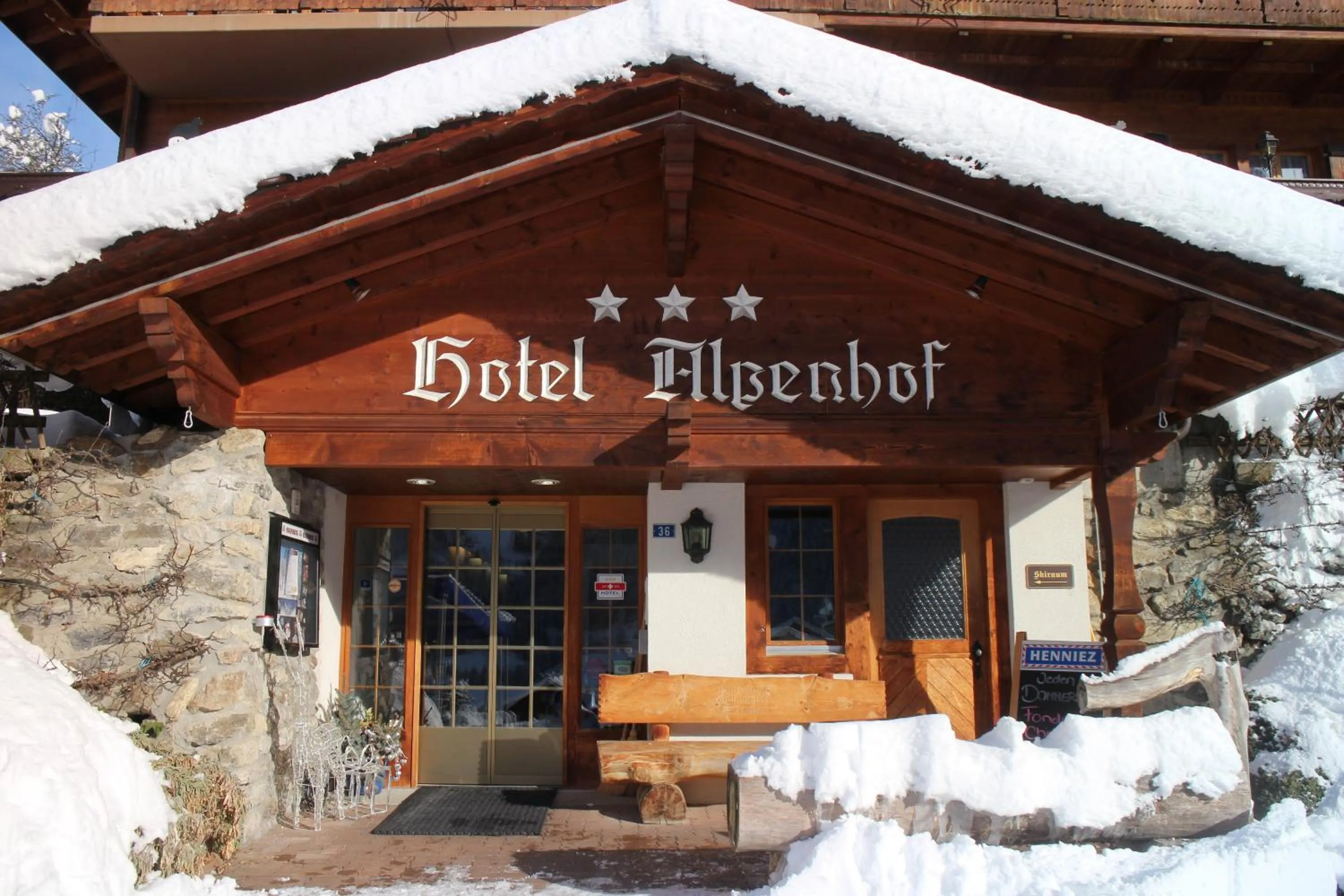 Facade/entrance in Alpenhof