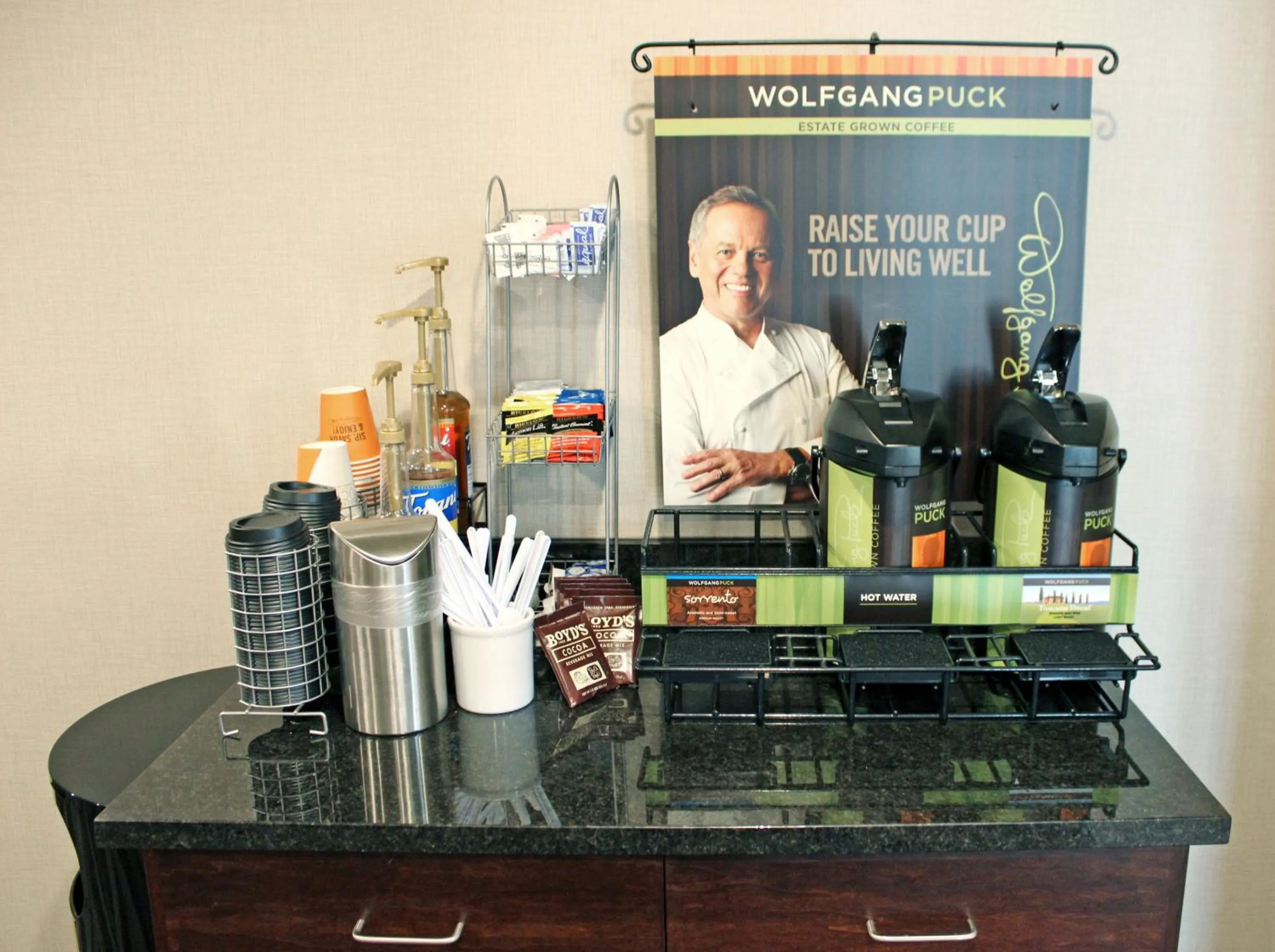 Coffee/tea facilities in Cobblestone Inn & Suites - Lamoni