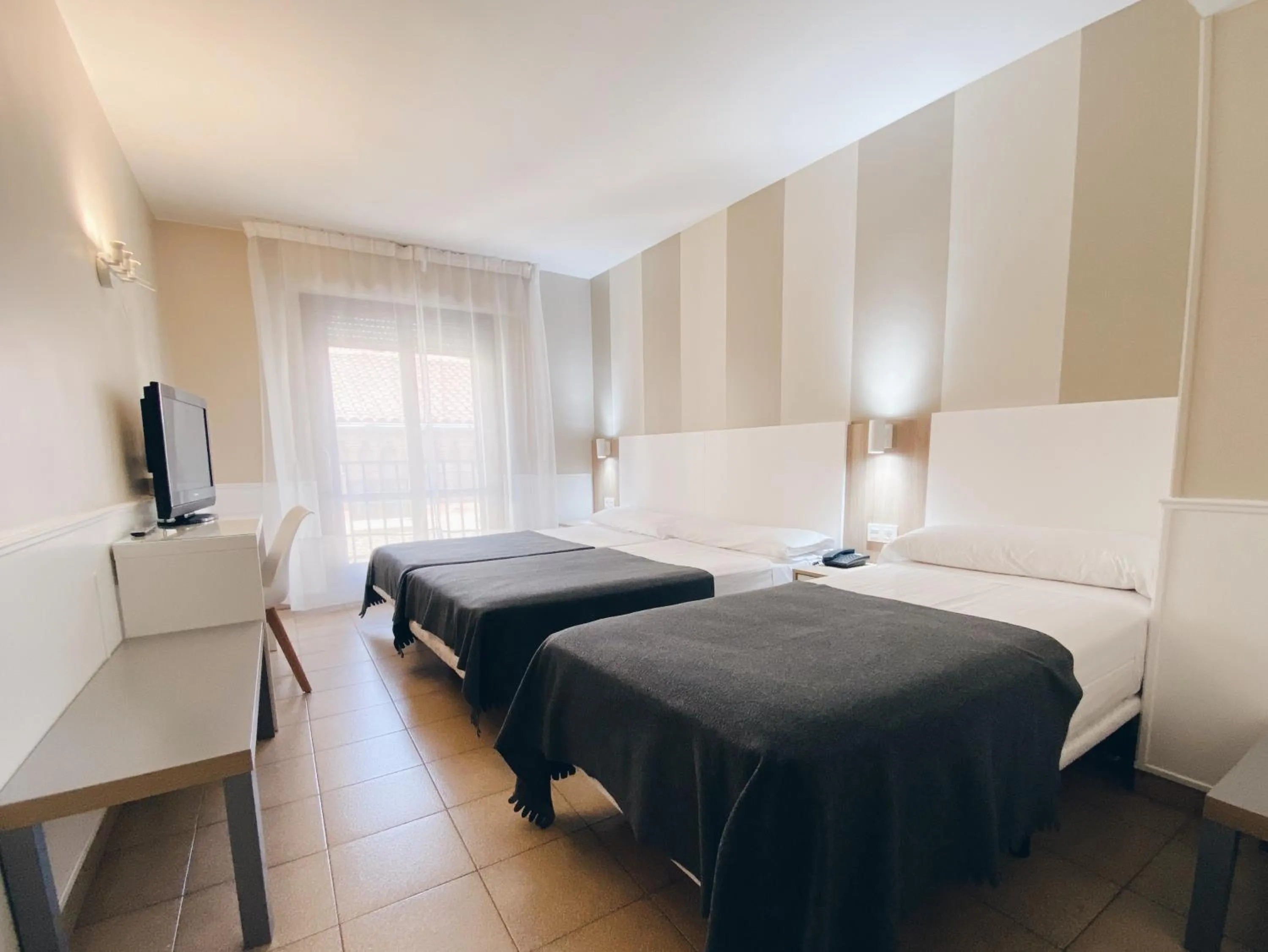 Bed in Hotel Rio Arga