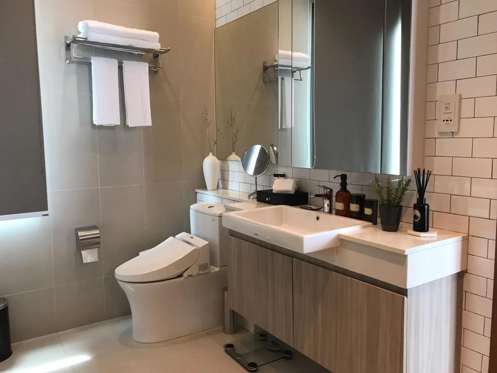 Bathroom in Oakwood Hotel & Residence Sri Racha