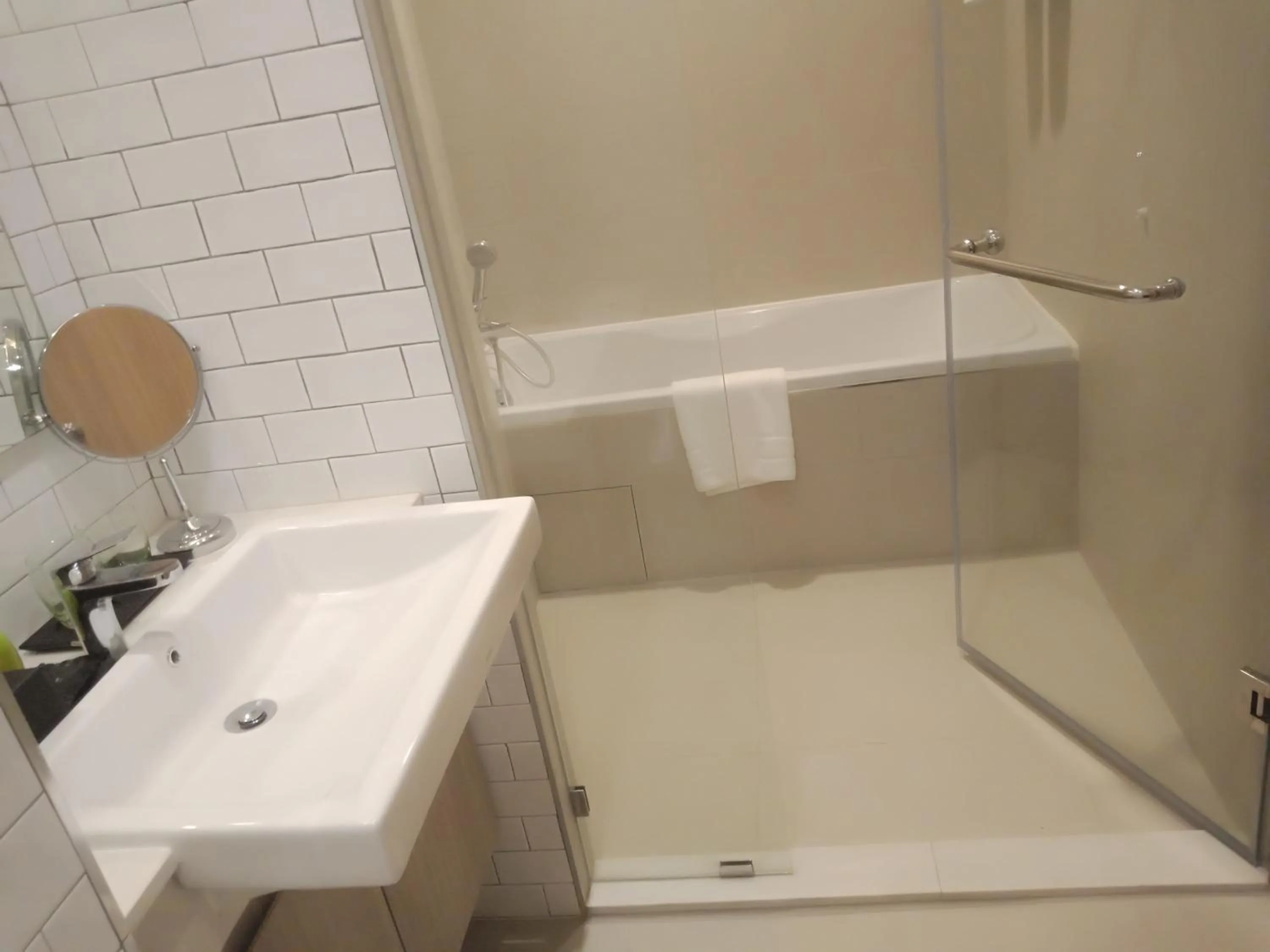 Bathroom in Oakwood Hotel & Residence Sri Racha