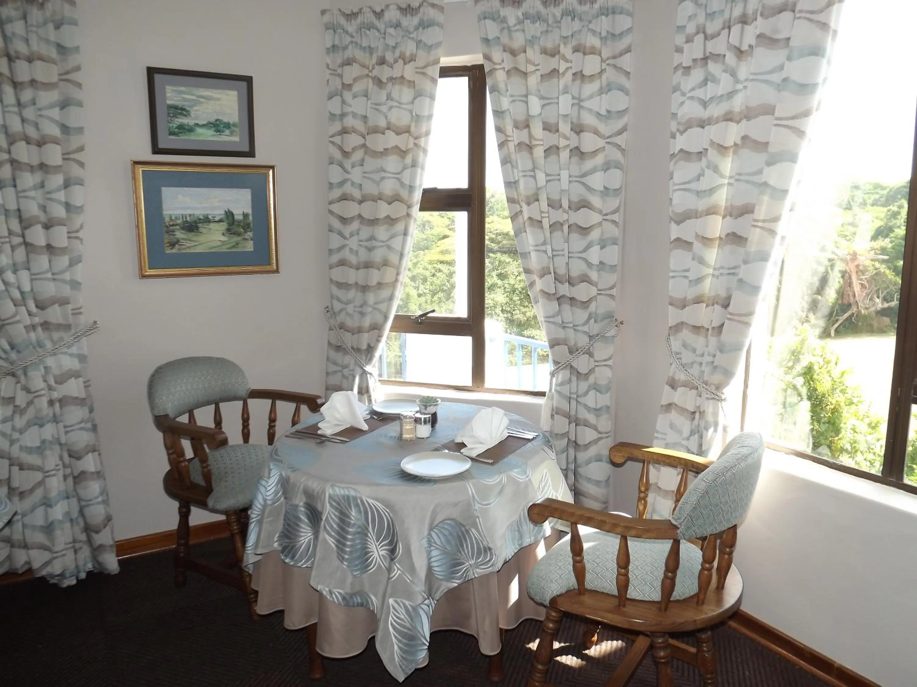 Dining area in Stroke-One-Inn