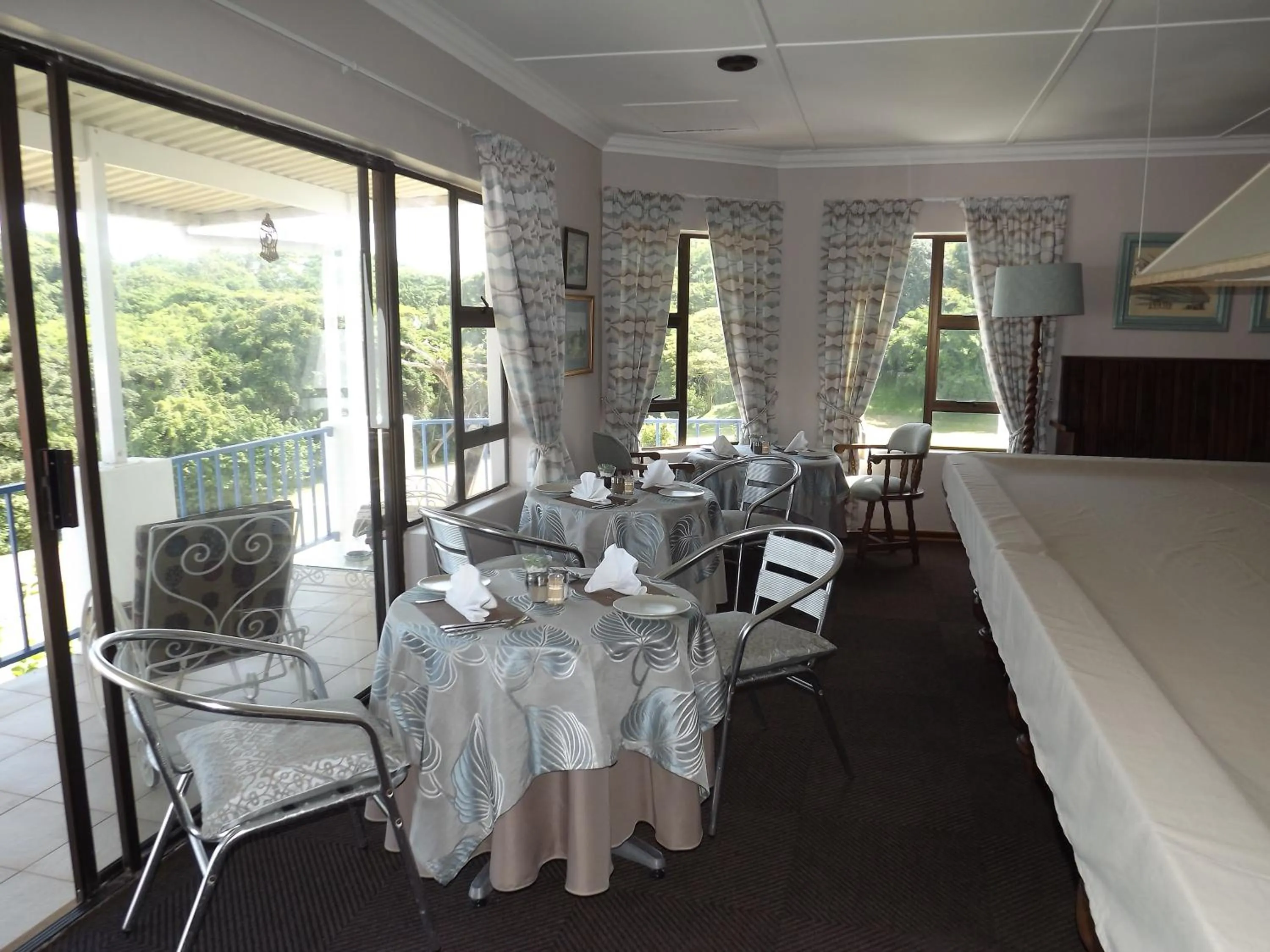 Dining area in Stroke-One-Inn