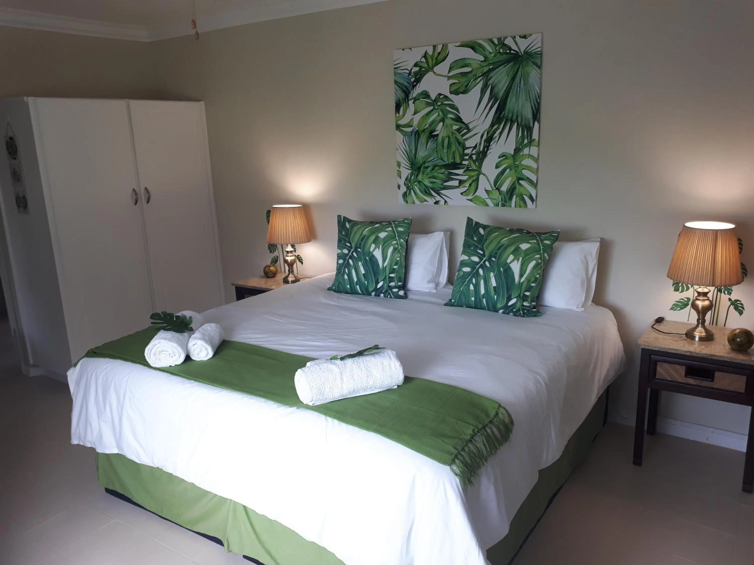 Bed in Stroke-One-Inn