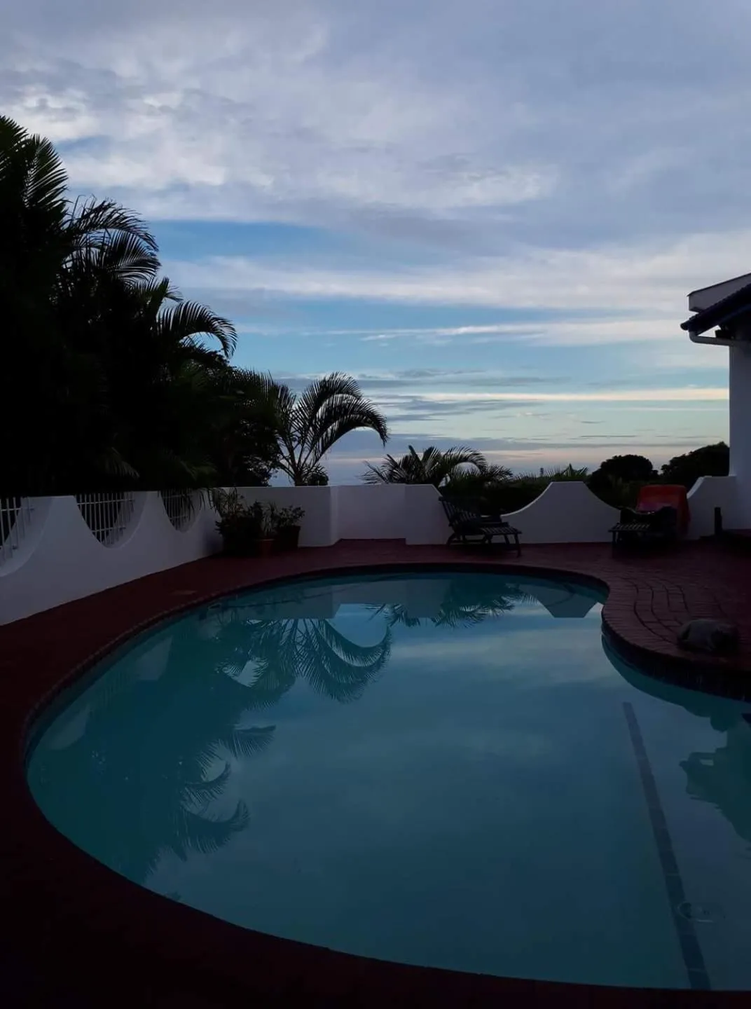 Swimming pool in Stroke-One-Inn