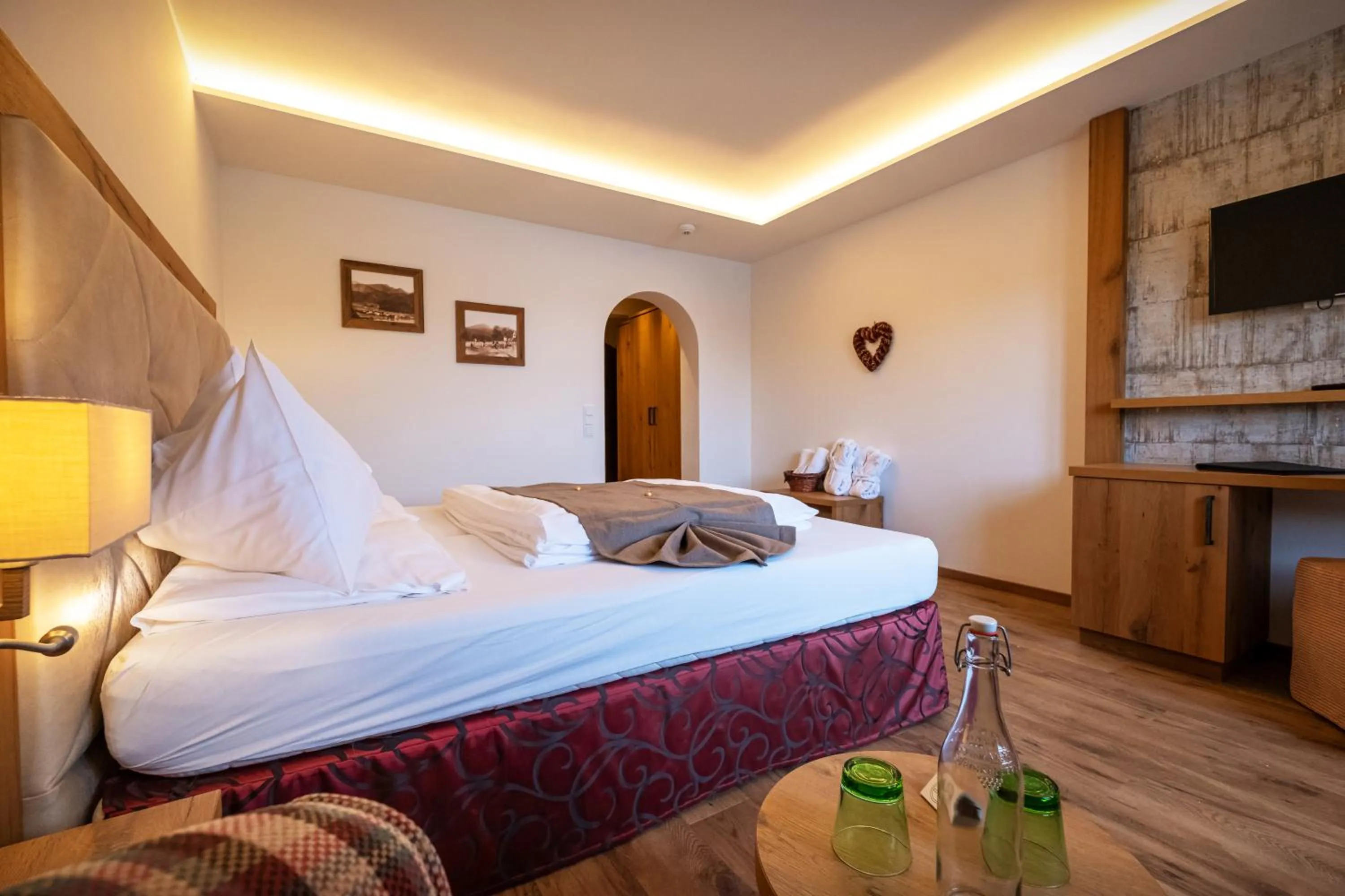 Photo of the whole room, Bed in Vogl's Nest