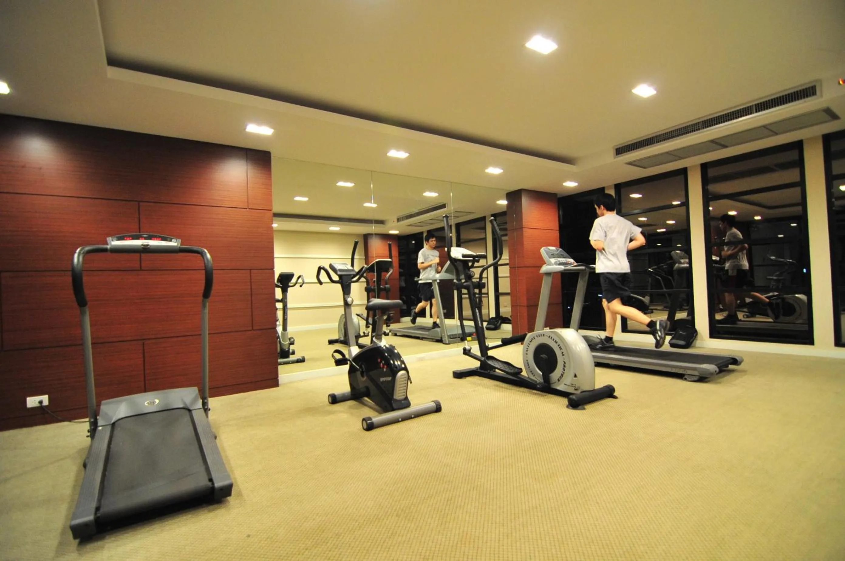 Fitness centre/facilities in Navarat Heritage Hotel