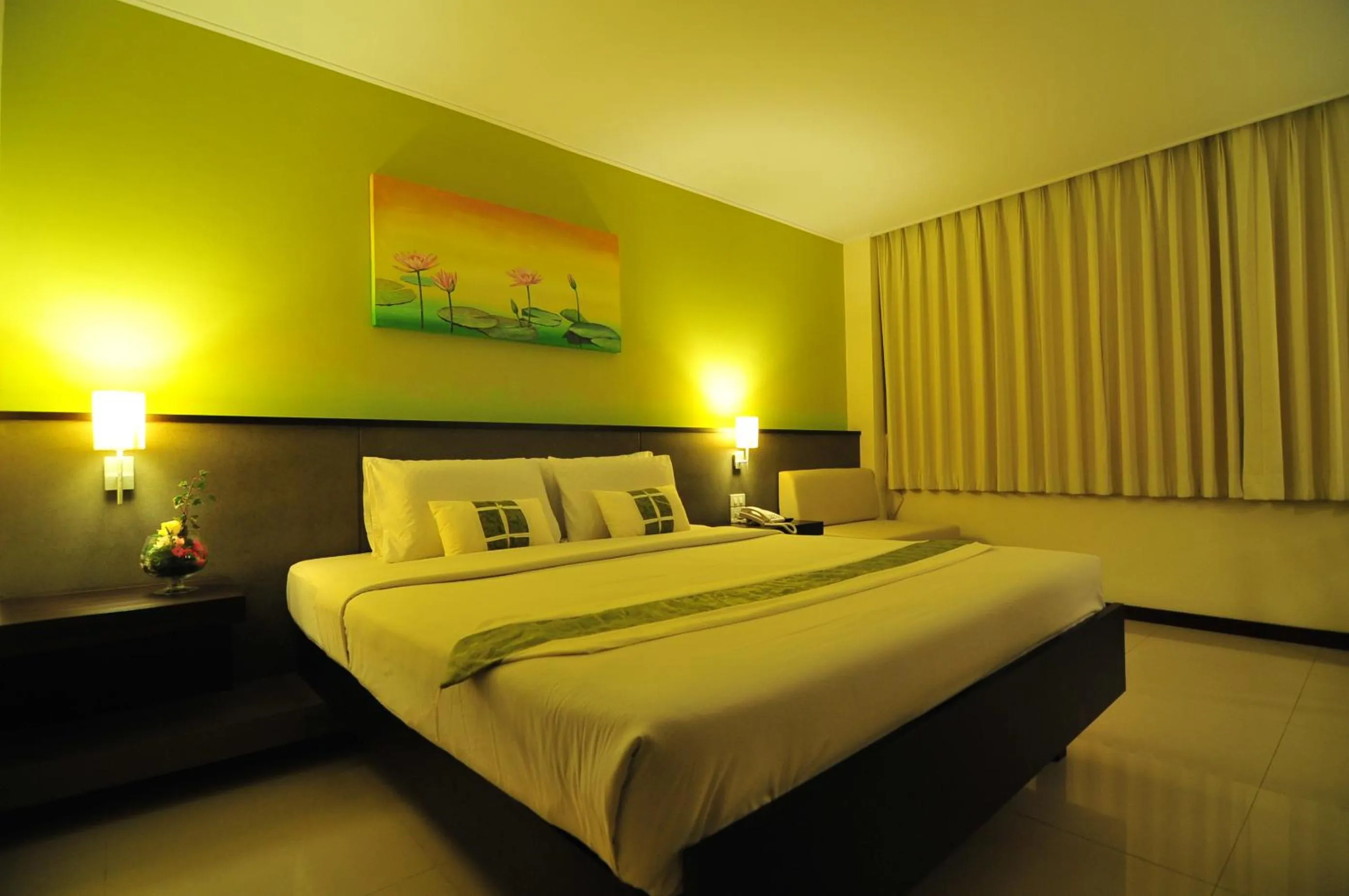 Bedroom, Bed in Navarat Heritage Hotel