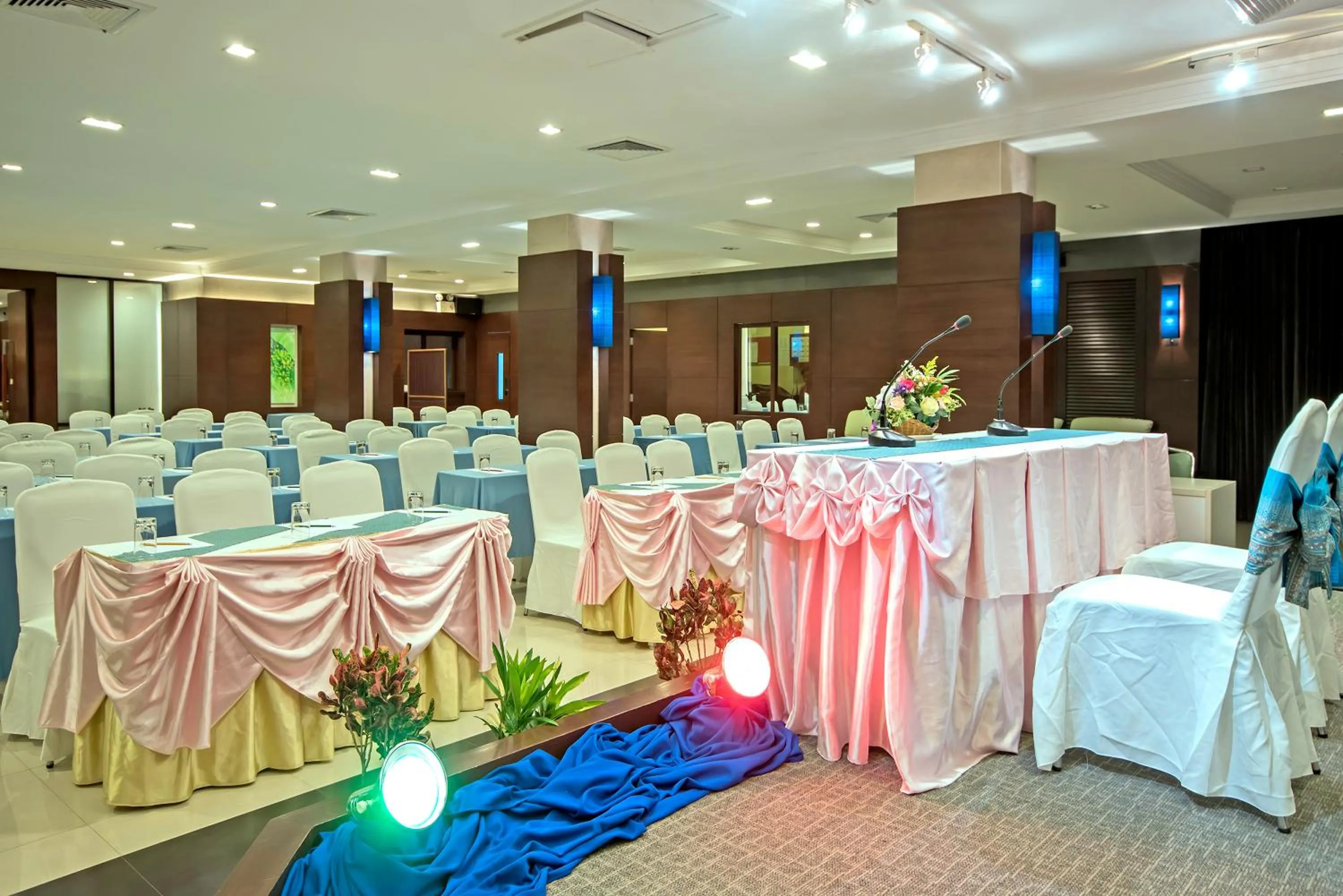 Banquet/Function facilities in Navarat Heritage Hotel