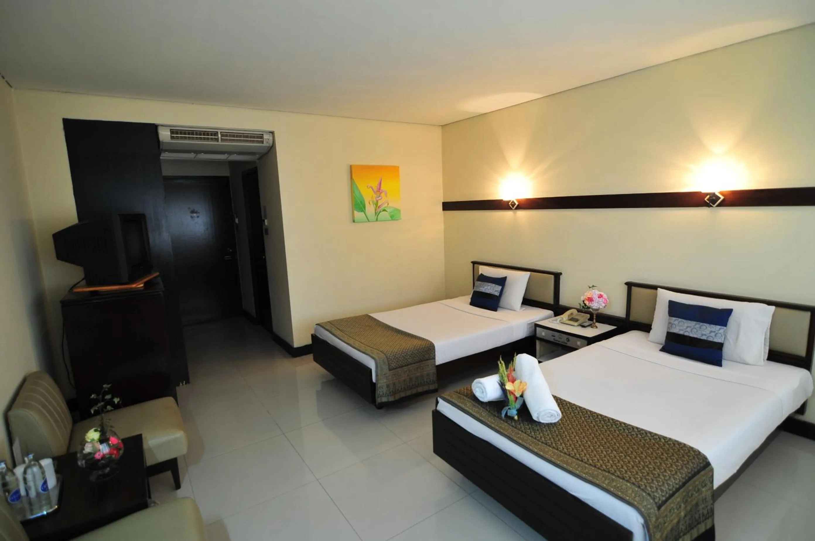 Bedroom, Bed in Navarat Heritage Hotel