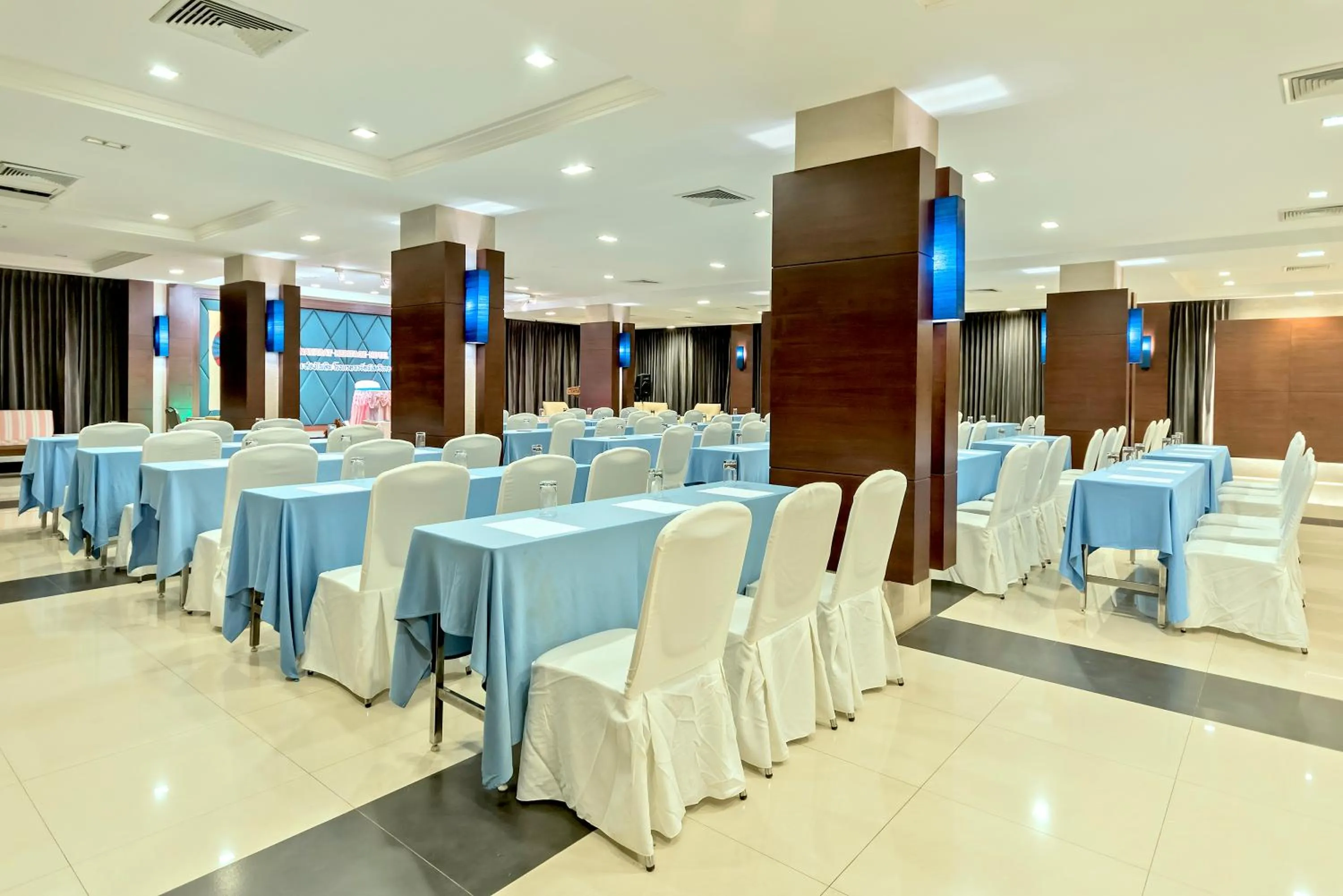 Banquet/Function facilities in Navarat Heritage Hotel