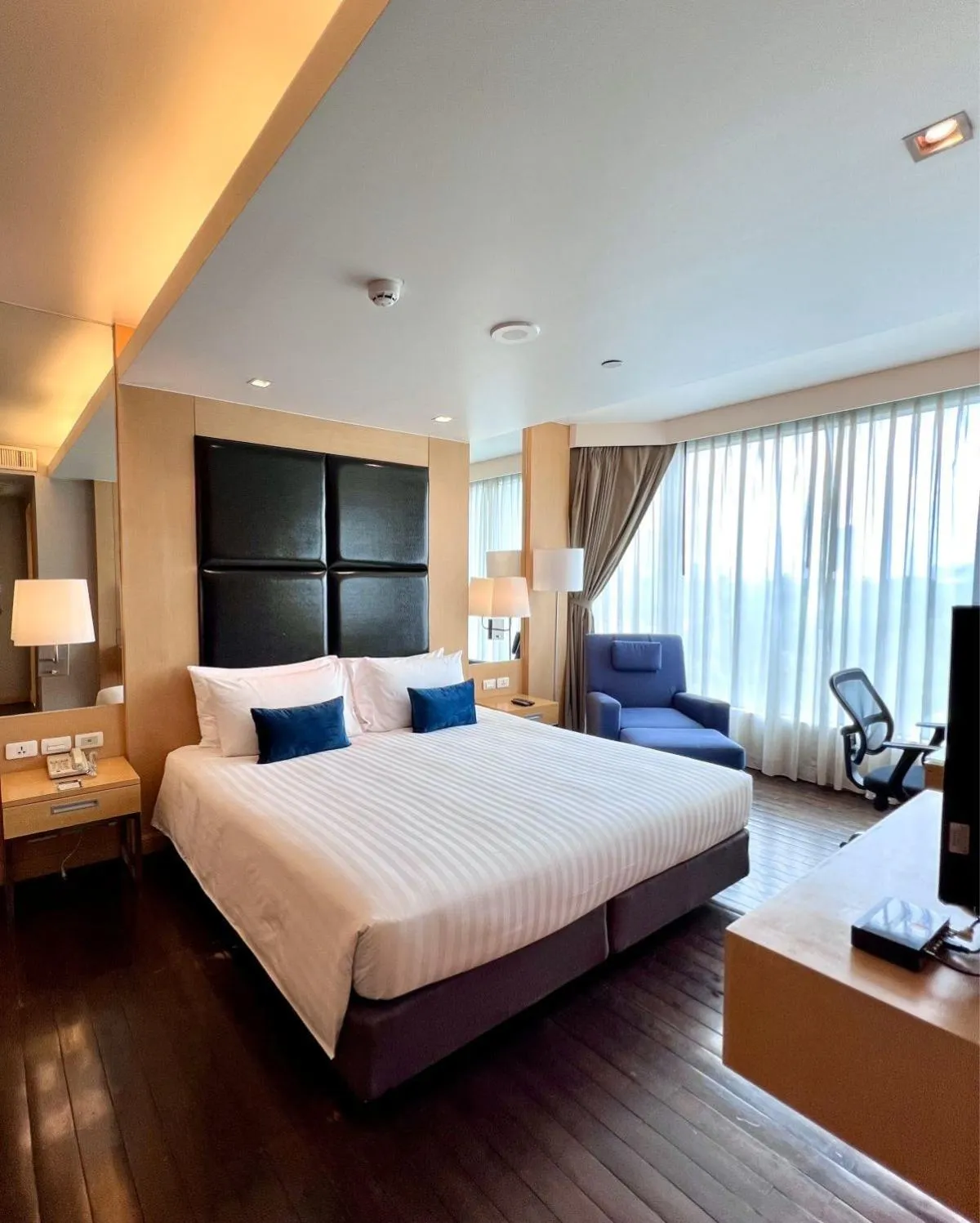 Bed in Sora Resort & Suites Sukhumvit
