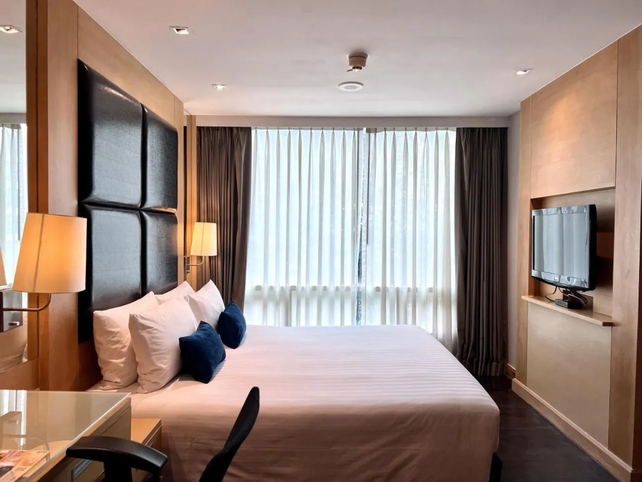 Bed in Sora Resort & Suites Sukhumvit
