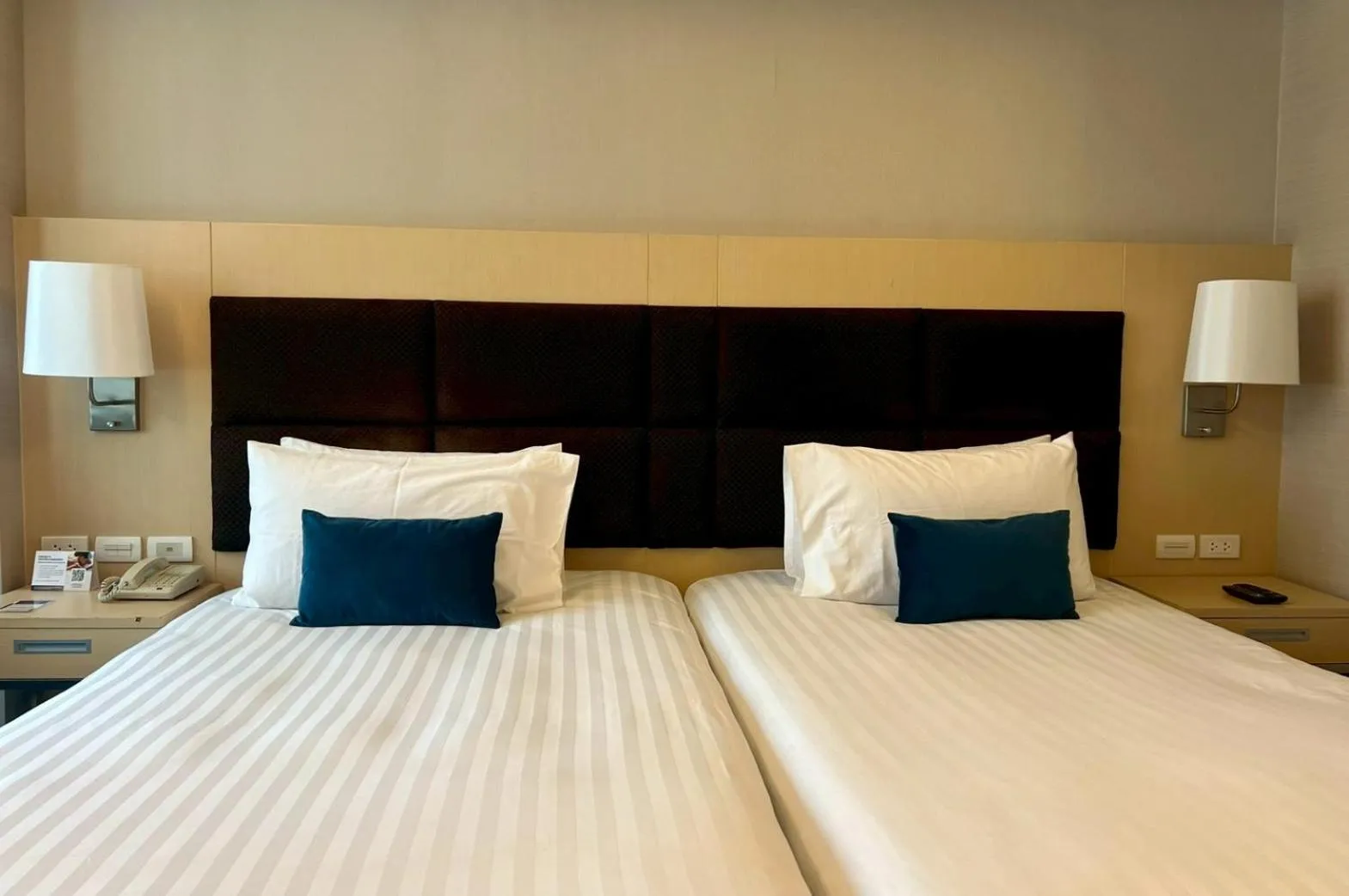 Bed in Sora Resort & Suites Sukhumvit