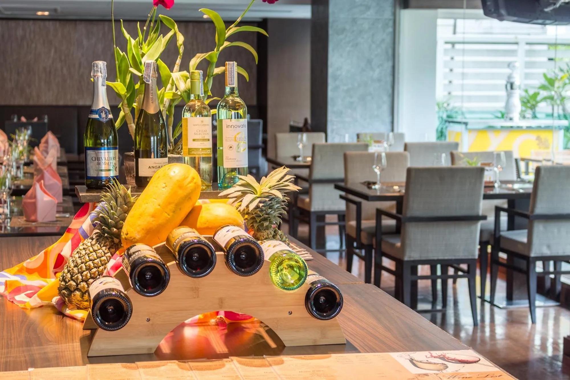 Restaurant/places to eat in Sora Resort & Suites Sukhumvit