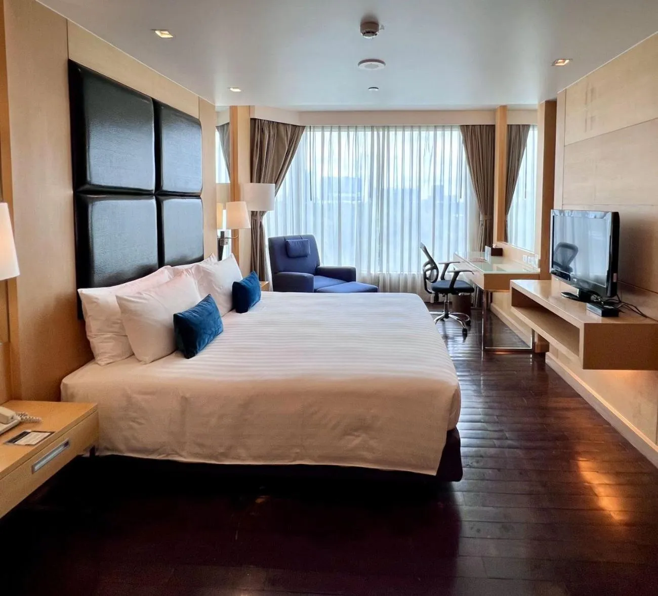 Bed in Sora Resort & Suites Sukhumvit