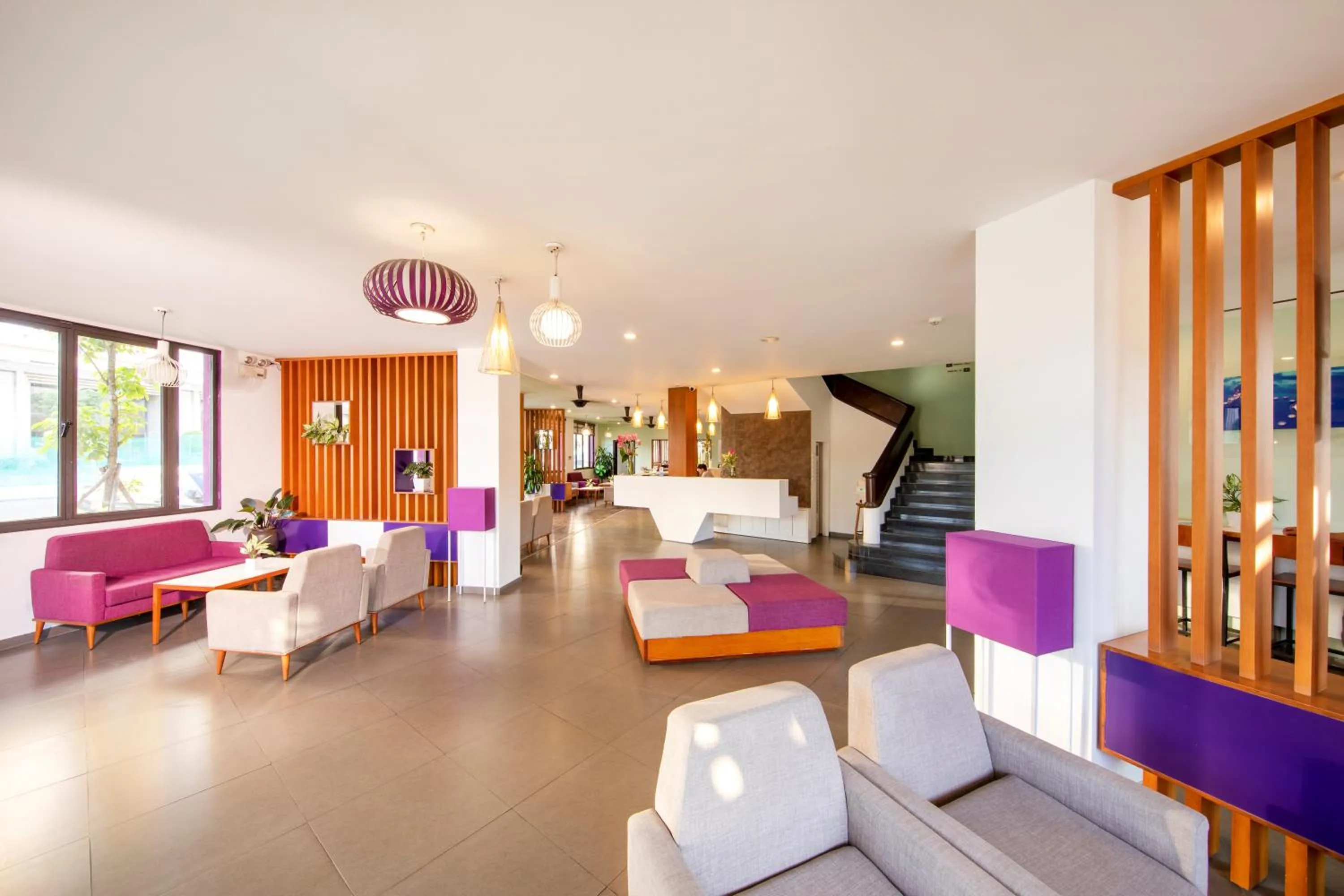 Lobby or reception in ÊMM Hotel Hue