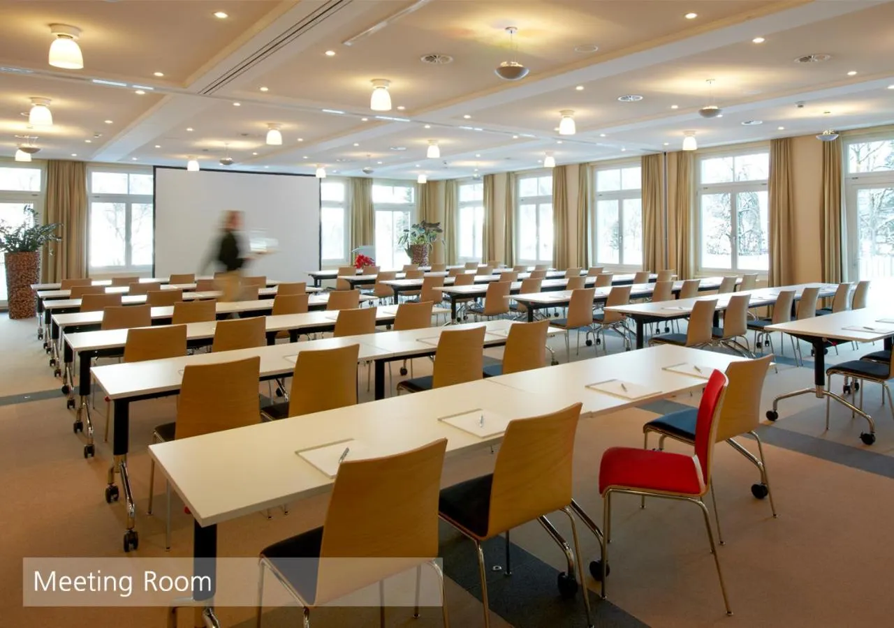 Meeting/conference room in Lenkerhof gourmet spa resort - Relais & Châteaux
