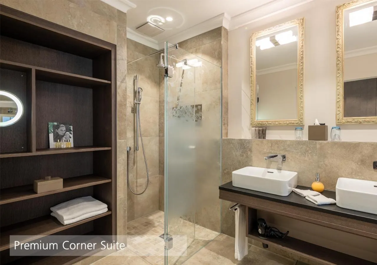 Shower in Lenkerhof gourmet spa resort - Relais & Châteaux