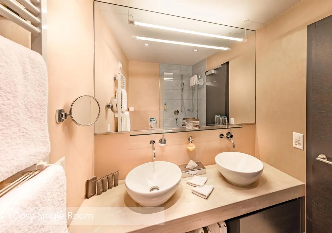 Bathroom in Lenkerhof gourmet spa resort - Relais & Châteaux