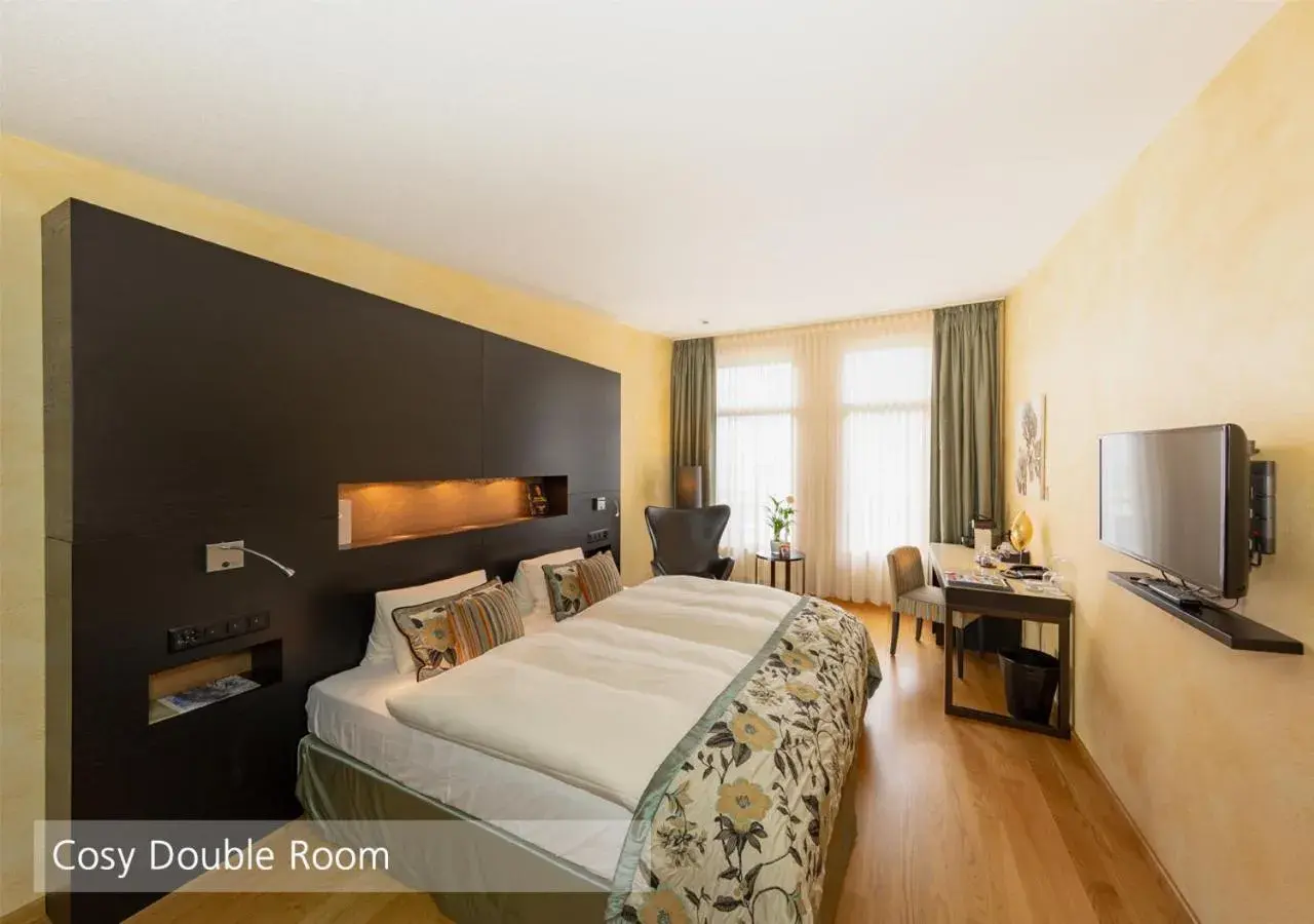 Cozy Double Room - single occupancy in Lenkerhof gourmet spa resort - Relais & Châteaux Cozy Double Room - single occupancy in Lenkerhof gourmet spa resort - Relais & Châteaux