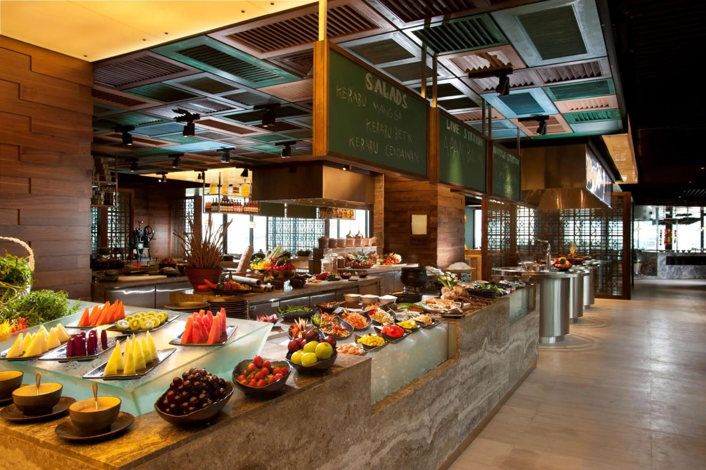 Restaurant/places to eat in DoubleTree By Hilton Kuala Lumpur