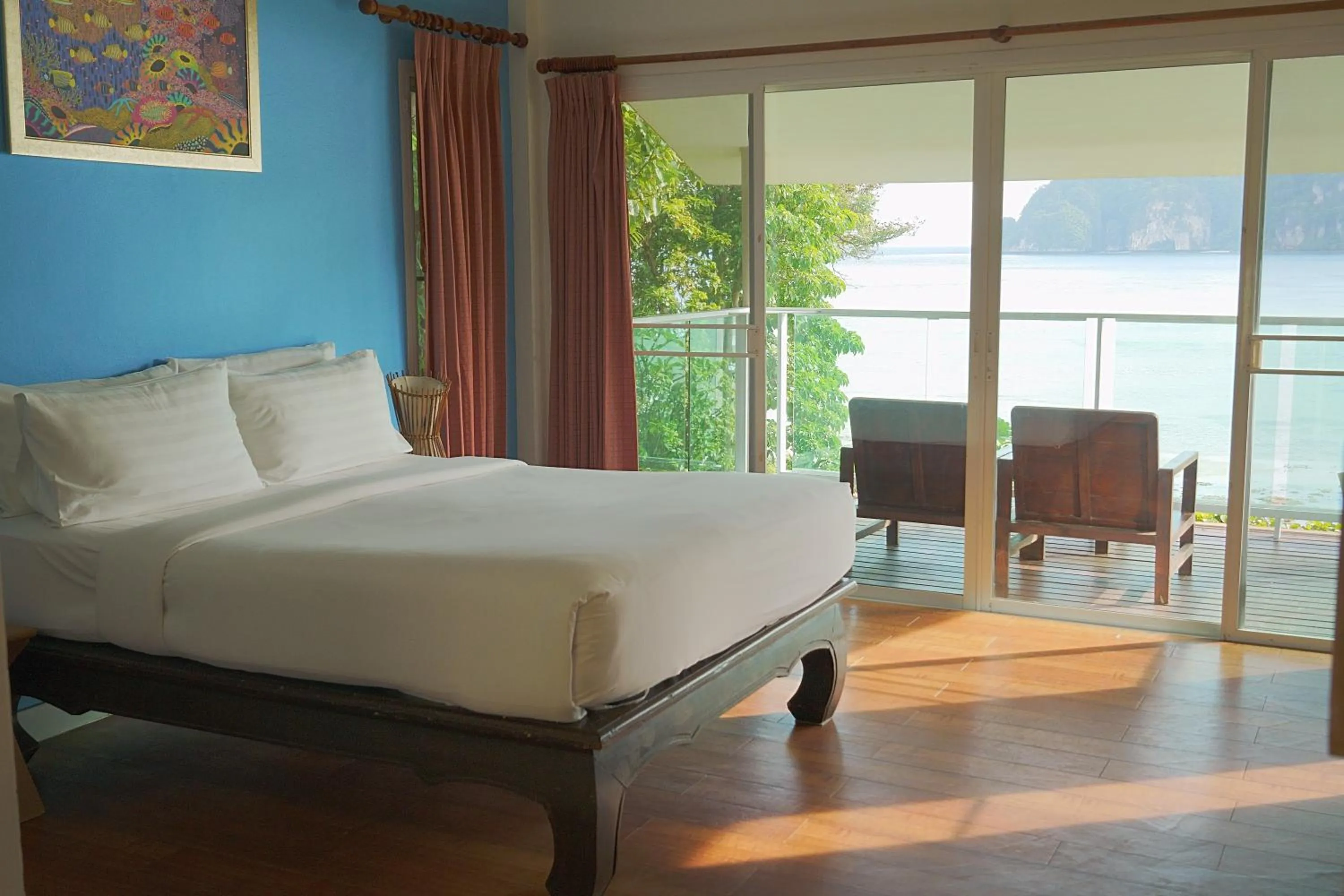 Bedroom, Bed in Bayview Resort Phi Phi Island - Beach Front Resort