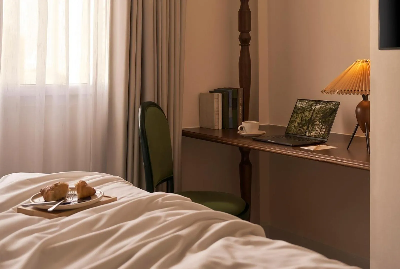 Bedroom, Bed in M Village Hotel Premier Thi Sách