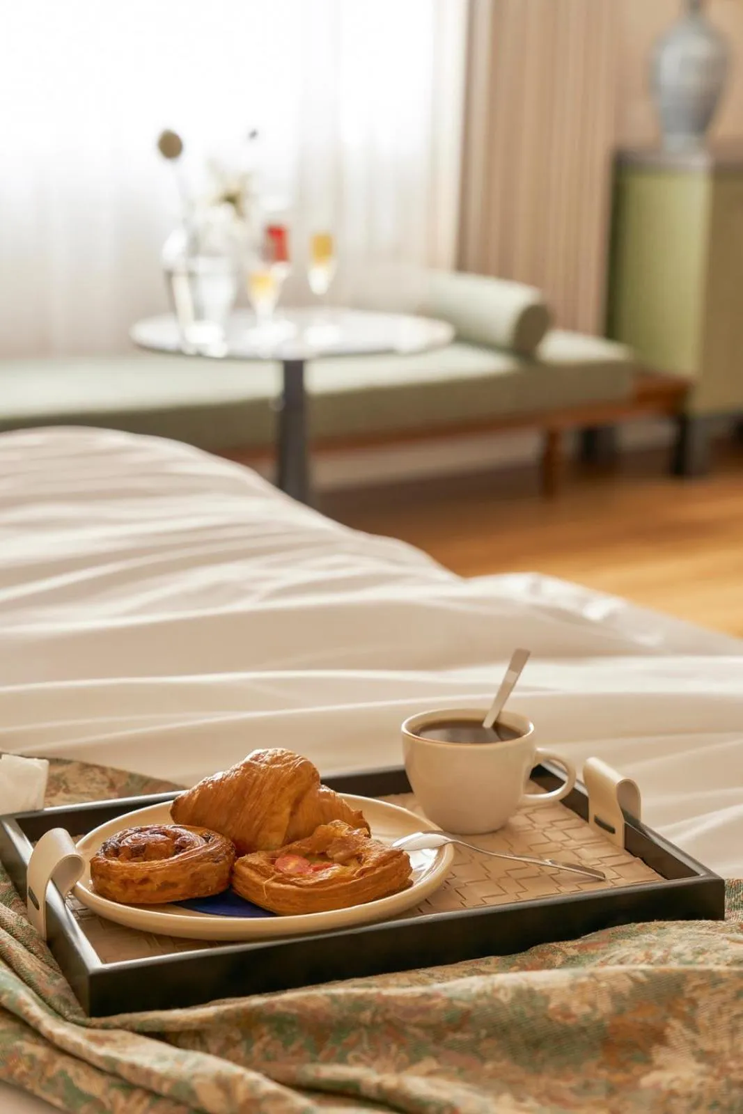 Bed in M Village Hotel Premier Thi Sách