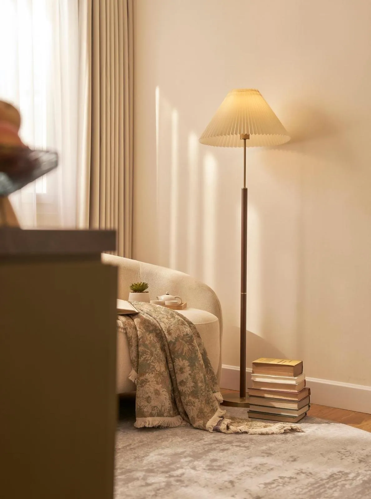 Bed in M Village Hotel Premier Thi Sách