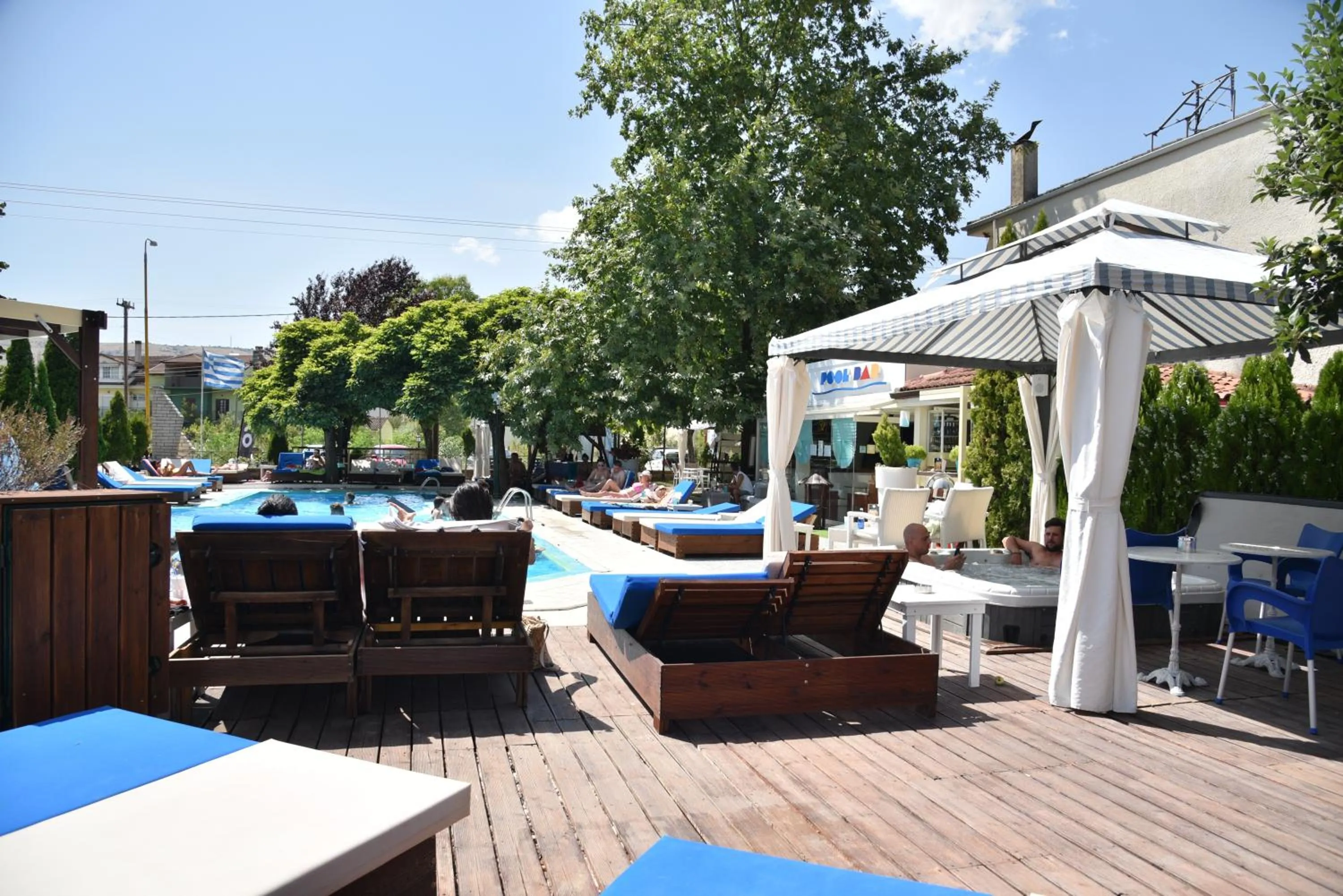 Patio in Krikonis Hotel