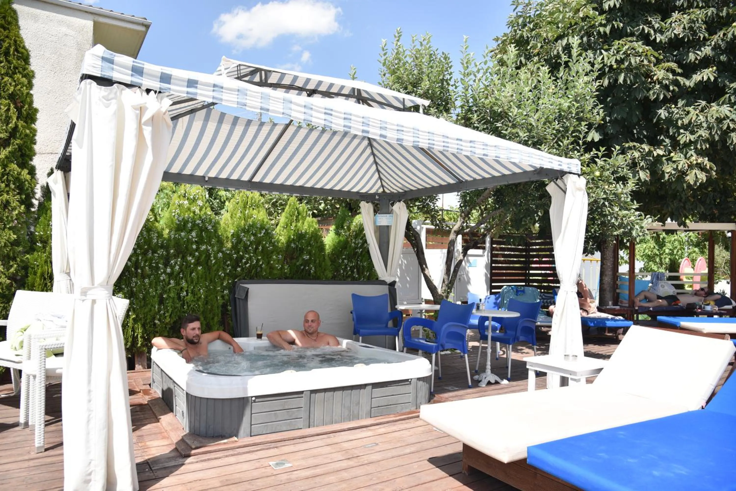 Patio in Krikonis Hotel