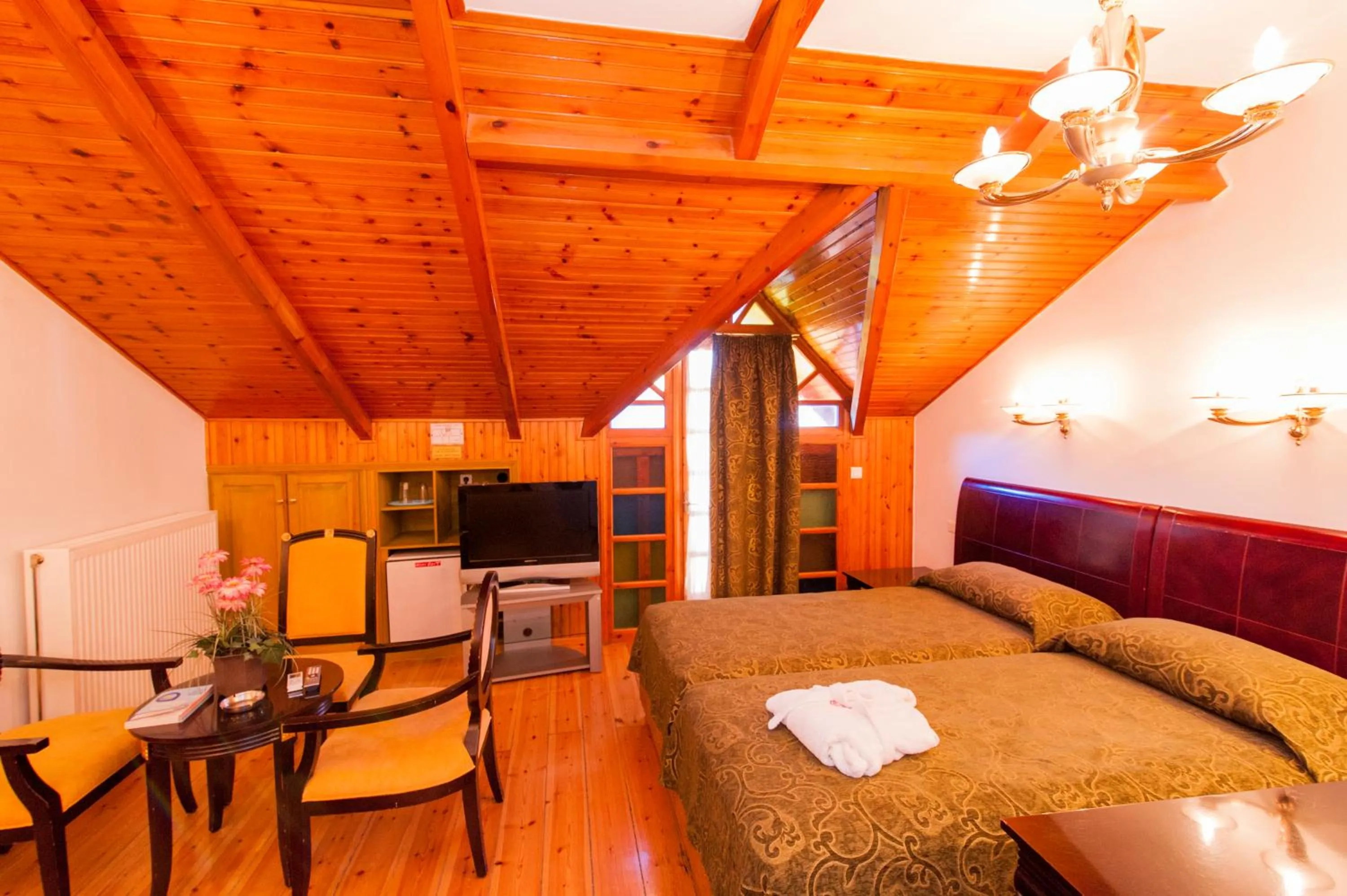 Photo of the whole room, Bed in Krikonis Hotel