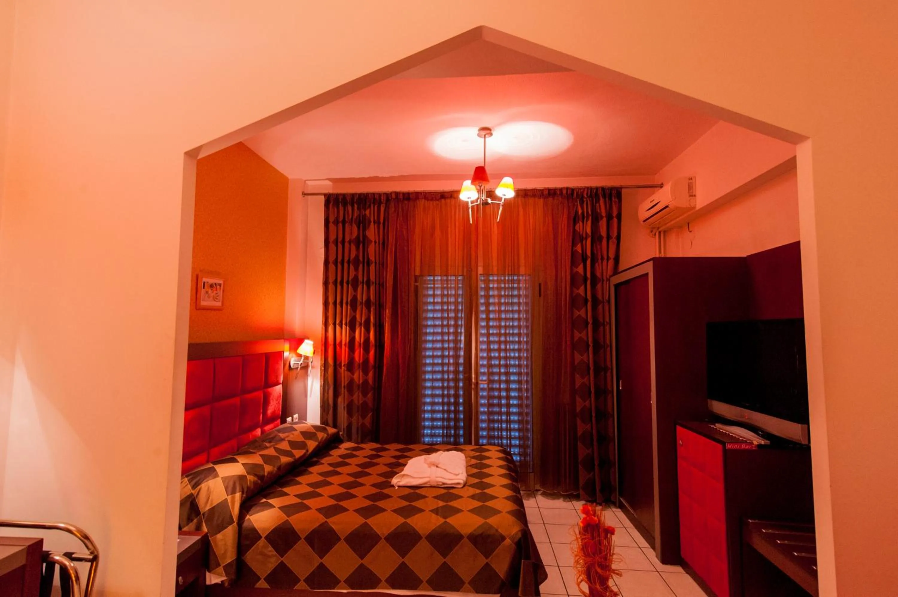 Bed in Krikonis Hotel