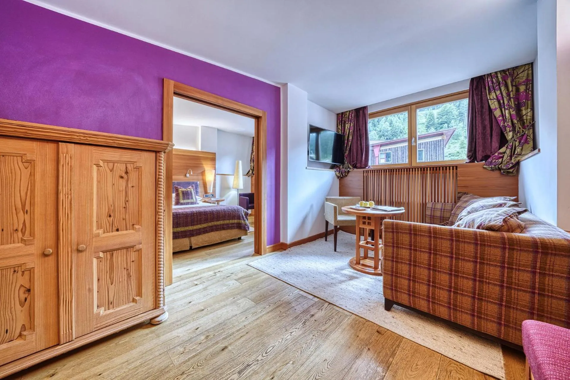 Staff, Bed in Majestic Hotel