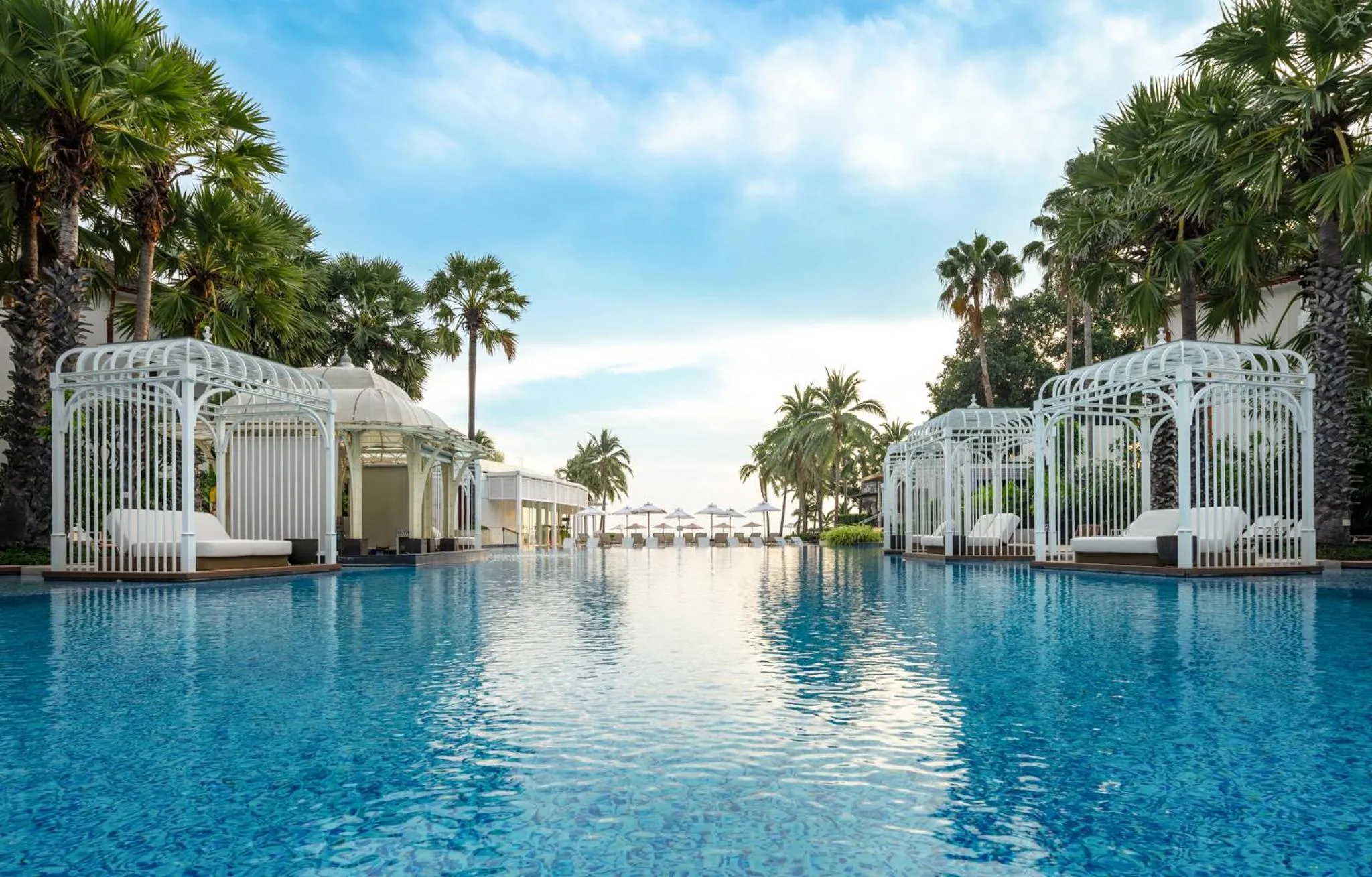 Swimming pool in InterContinental Hua Hin Resort by IHG